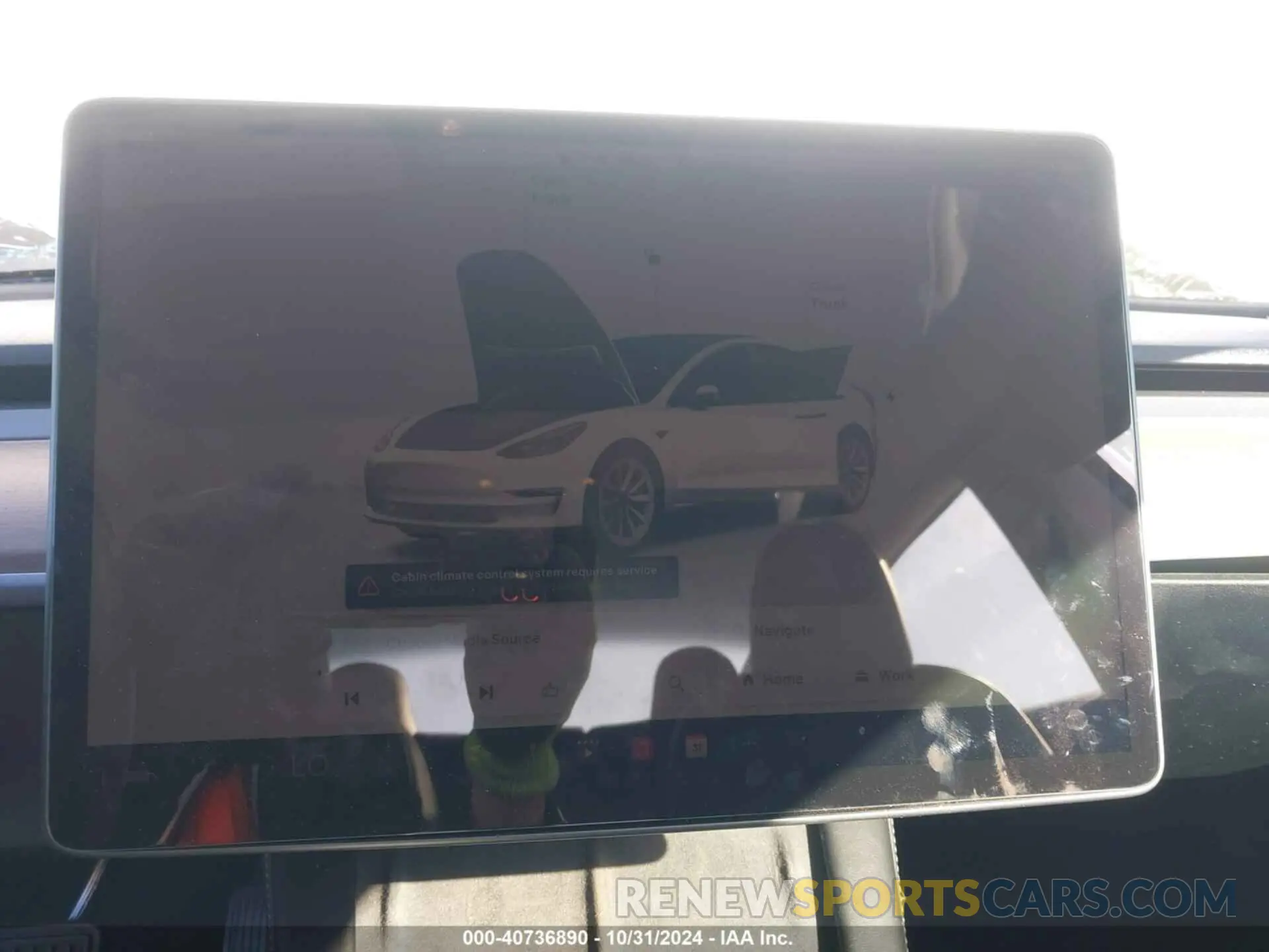 18 Photograph of a damaged car 5YJ3E1EAXPF550758 TESLA MODEL 3 2023