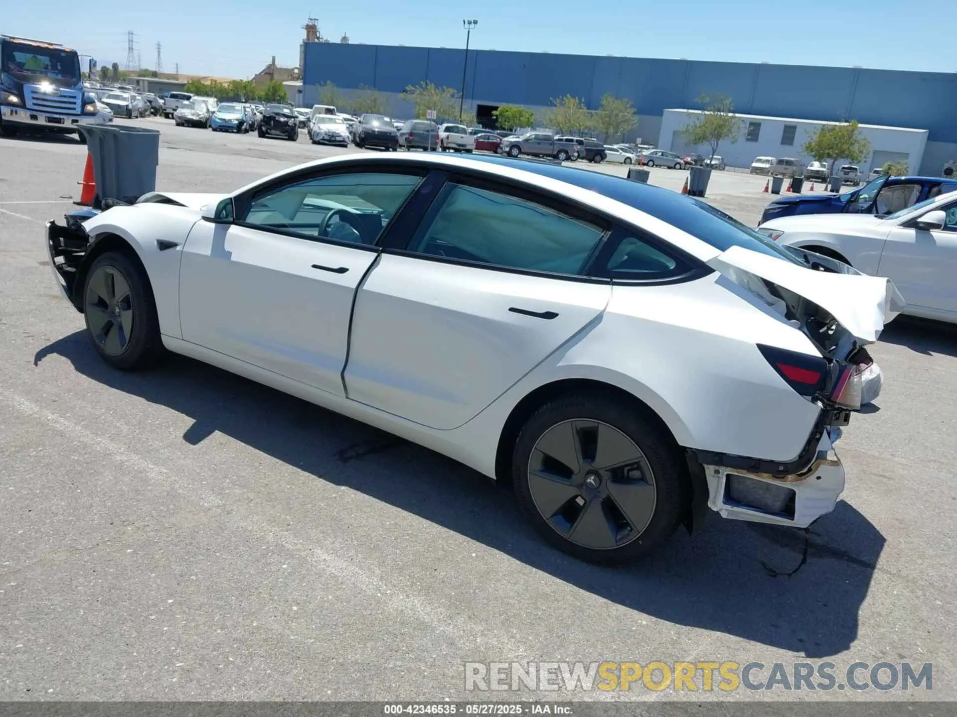 3 Photograph of a damaged car 5YJ3E1EAXPF568984 TESLA MODEL 3 2023