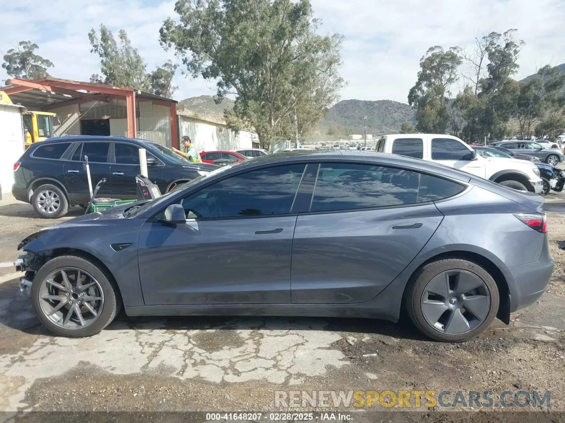 15 Photograph of a damaged car 5YJ3E1EAXPF569360 TESLA MODEL 3 2023