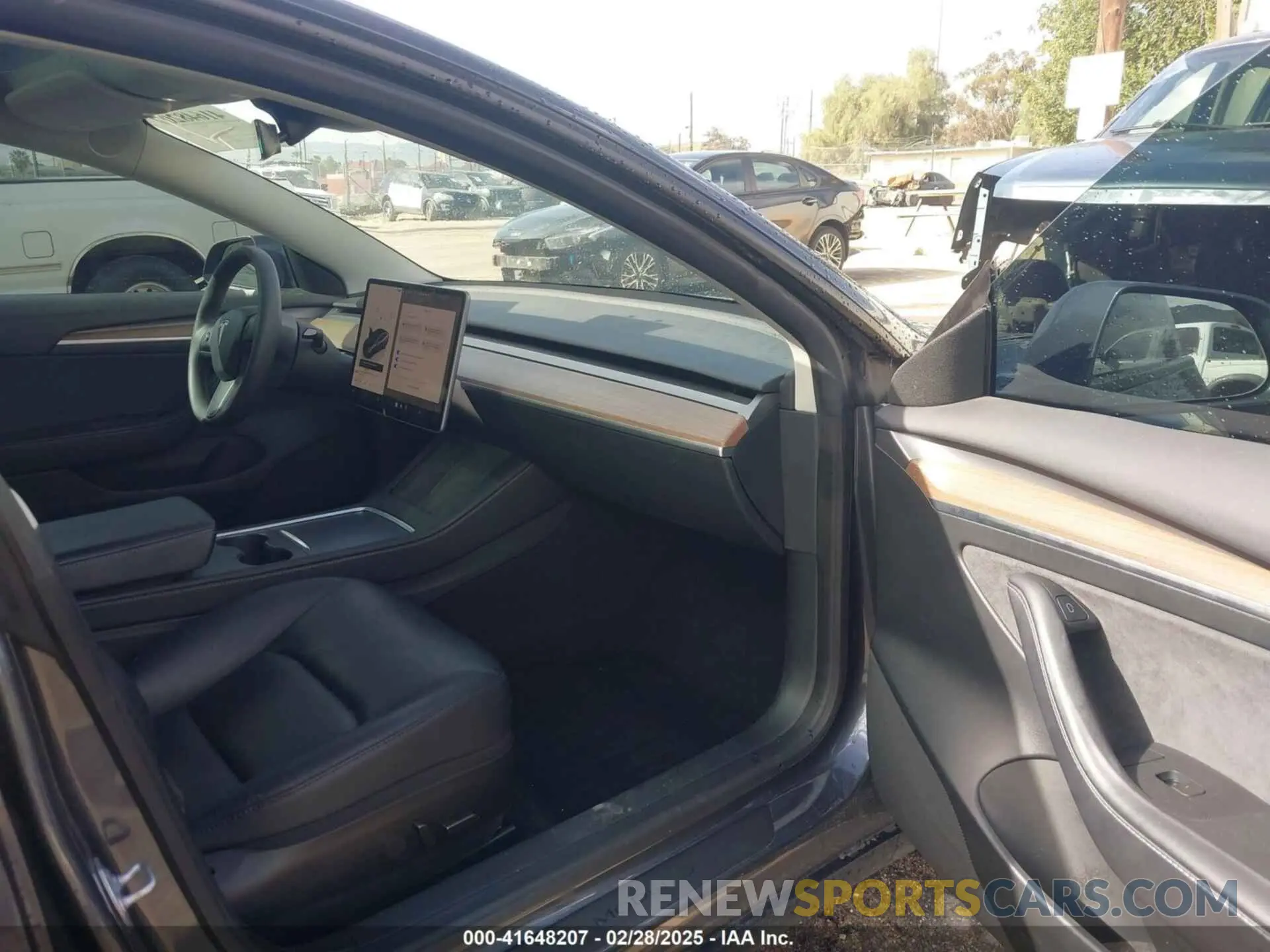 5 Photograph of a damaged car 5YJ3E1EAXPF569360 TESLA MODEL 3 2023