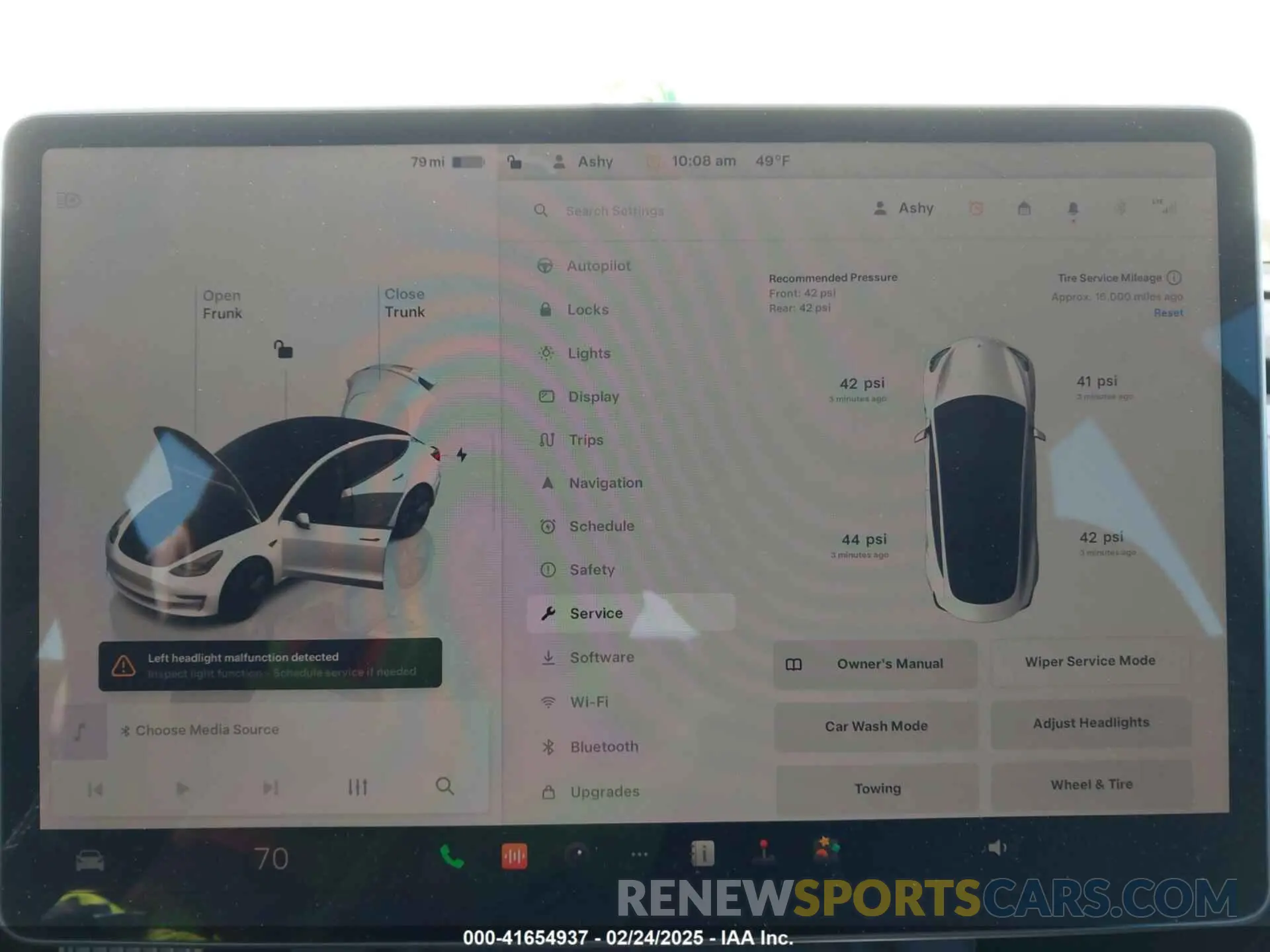 19 Photograph of a damaged car 5YJ3E1EAXPF570038 TESLA MODEL 3 2023