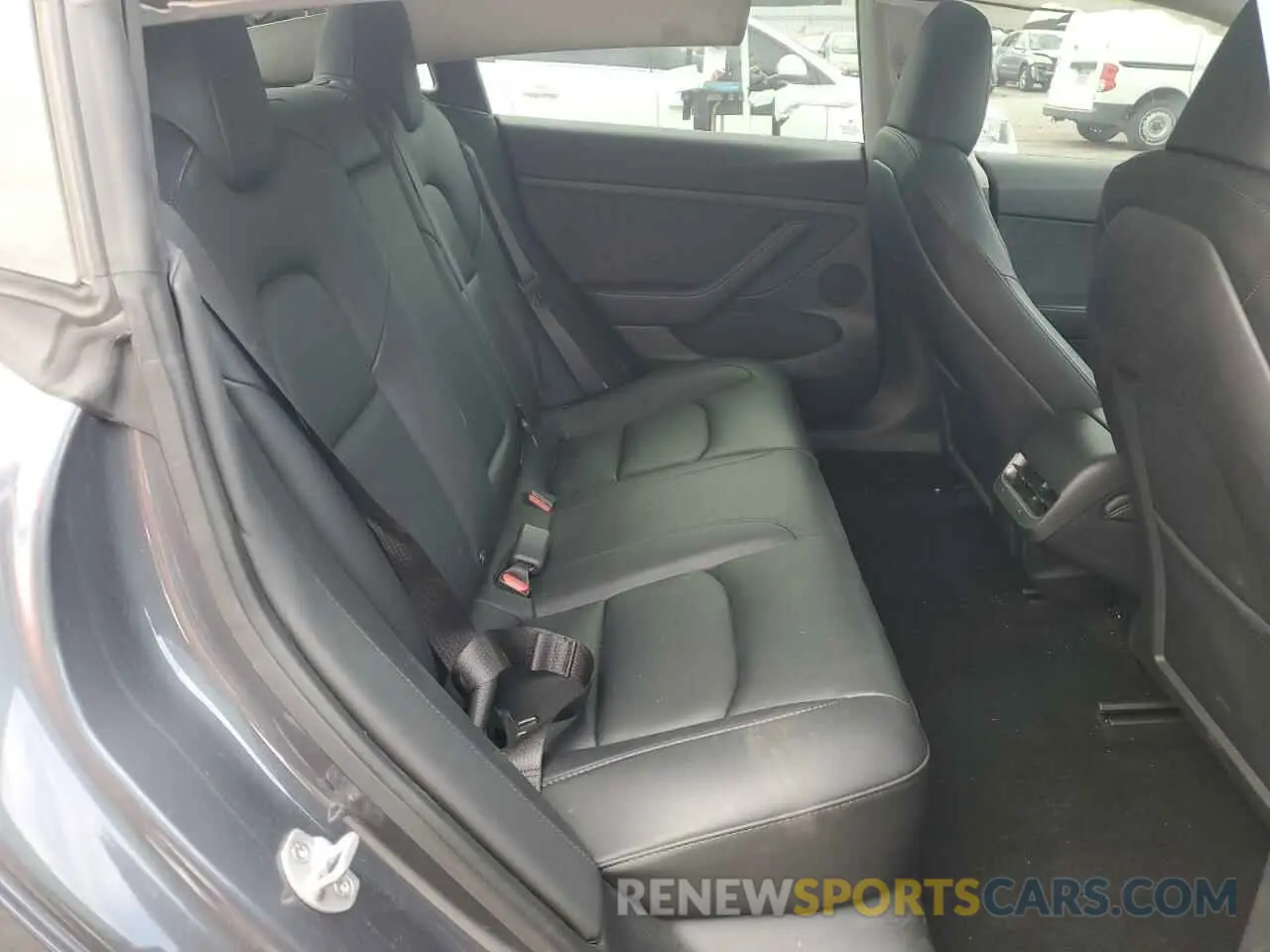 10 Photograph of a damaged car 5YJ3E1EAXPF570668 TESLA MODEL 3 2023