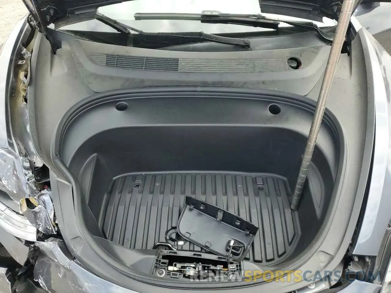11 Photograph of a damaged car 5YJ3E1EAXPF570668 TESLA MODEL 3 2023