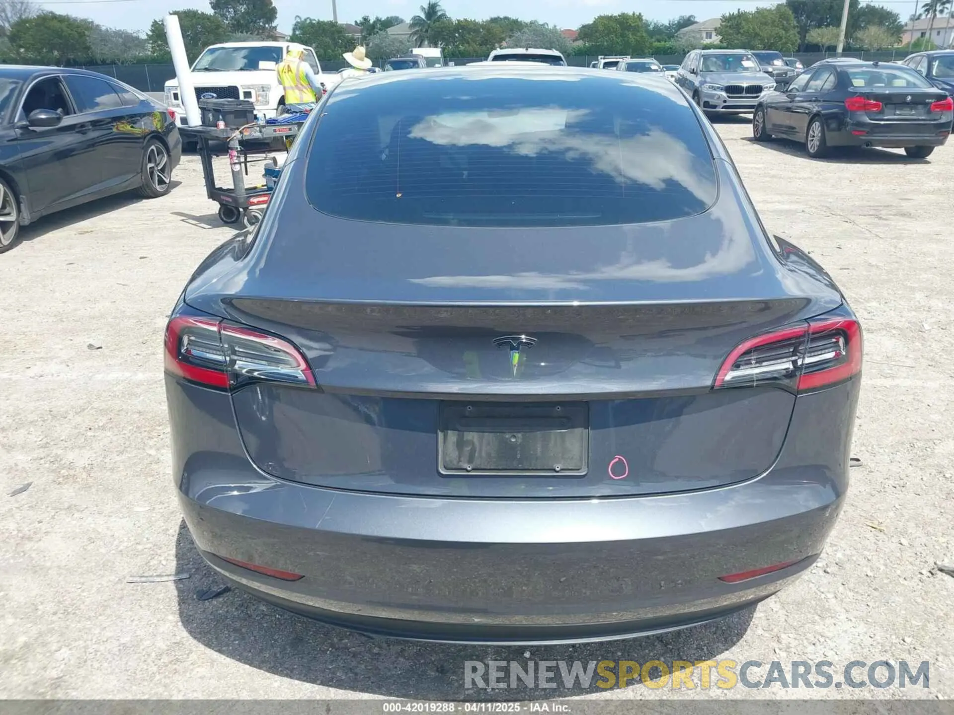 17 Photograph of a damaged car 5YJ3E1EAXPF575448 TESLA MODEL 3 2023