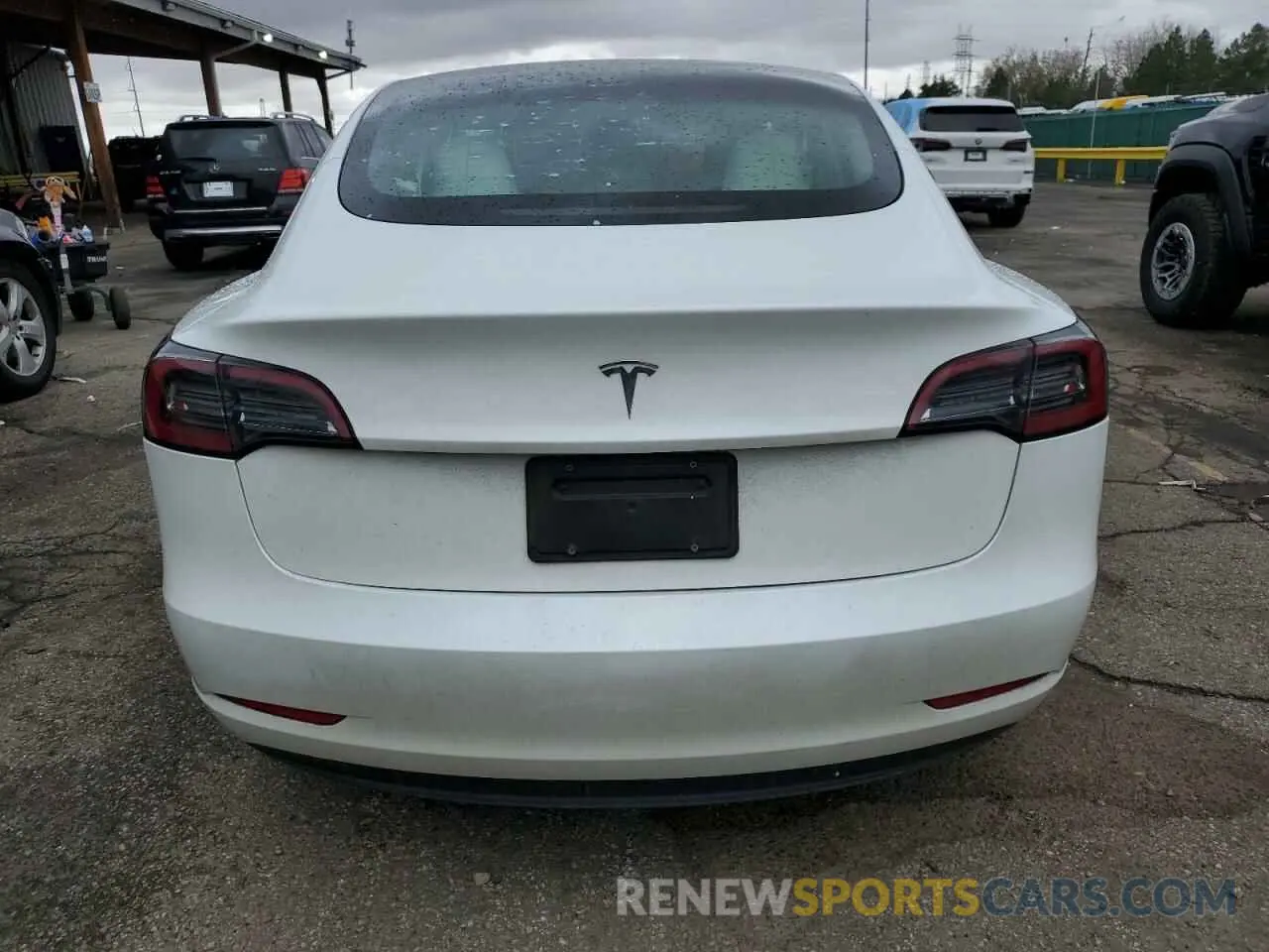 6 Photograph of a damaged car 5YJ3E1EAXPF600008 TESLA MODEL 3 2023