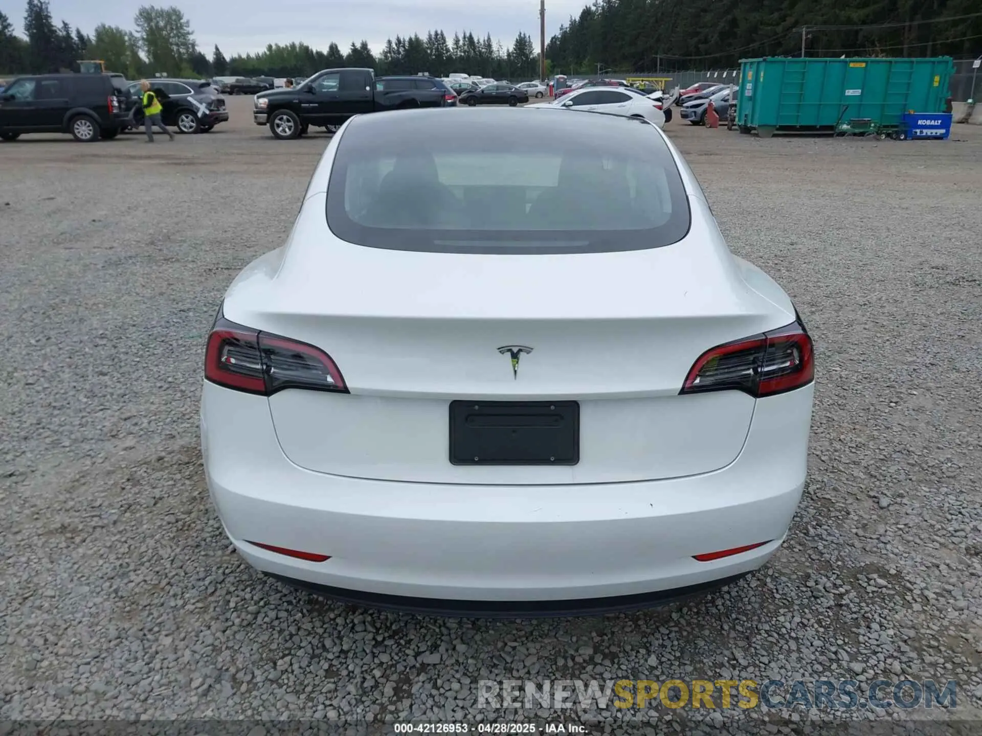 17 Photograph of a damaged car 5YJ3E1EAXPF611882 TESLA MODEL 3 2023