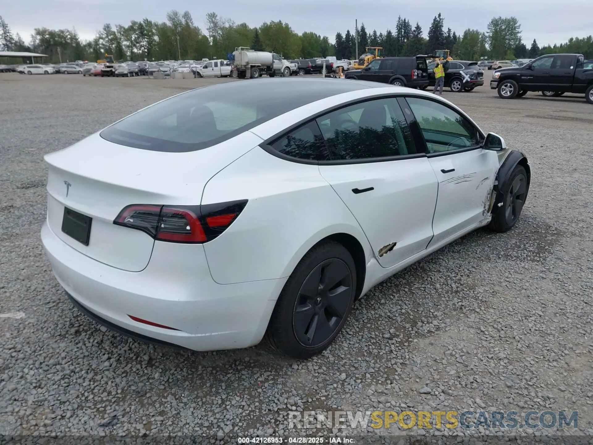4 Photograph of a damaged car 5YJ3E1EAXPF611882 TESLA MODEL 3 2023