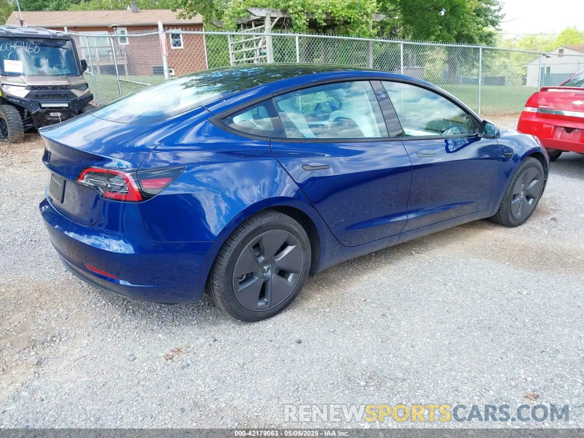 4 Photograph of a damaged car 5YJ3E1EAXPF620484 TESLA MODEL 3 2023