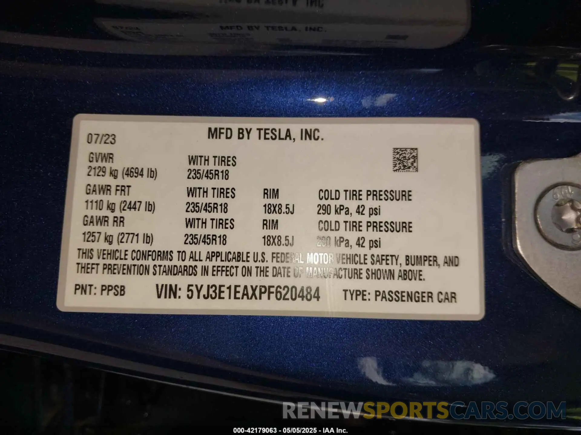 9 Photograph of a damaged car 5YJ3E1EAXPF620484 TESLA MODEL 3 2023