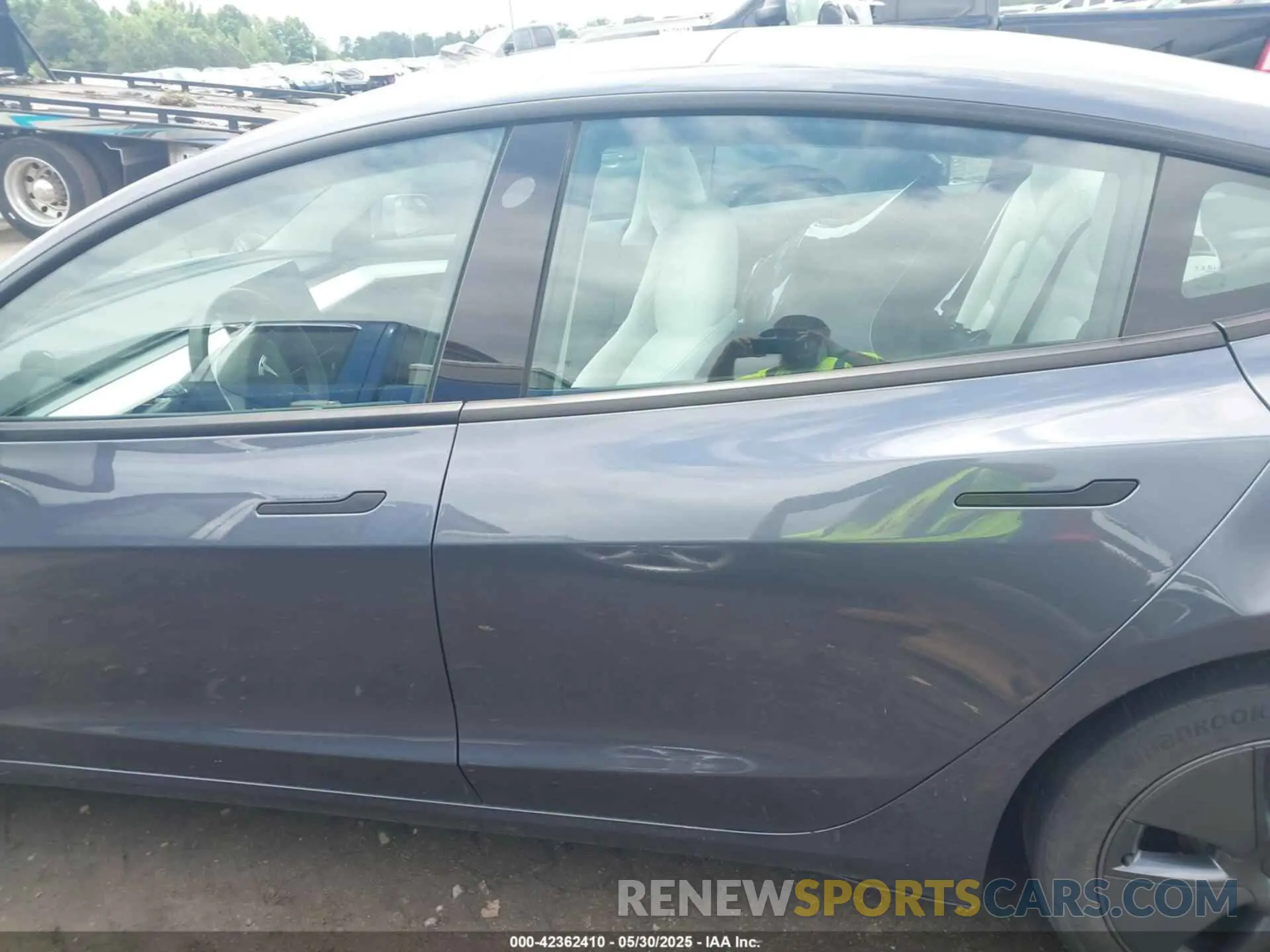 15 Photograph of a damaged car 5YJ3E1EAXPF628911 TESLA MODEL 3 2023