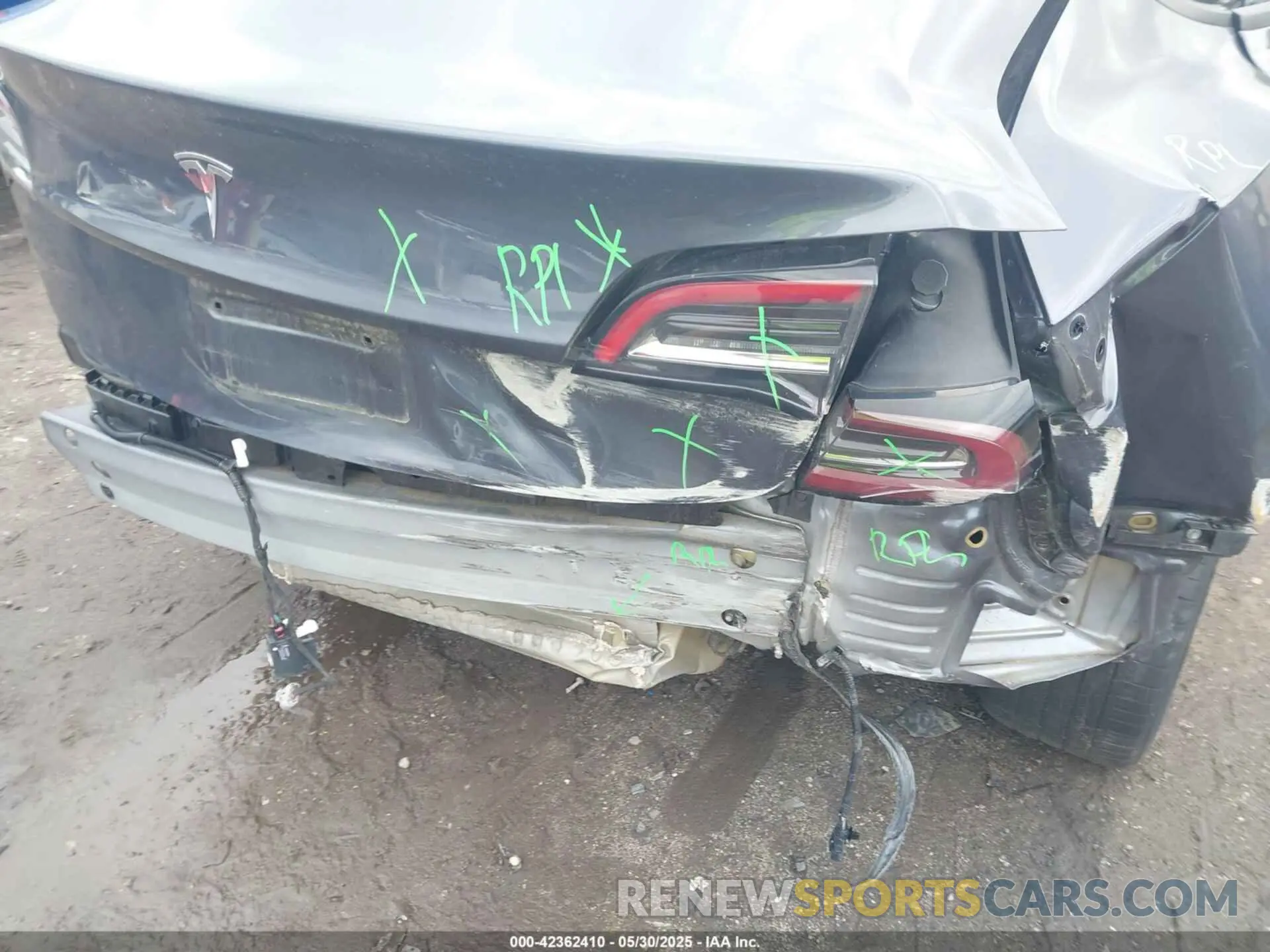 20 Photograph of a damaged car 5YJ3E1EAXPF628911 TESLA MODEL 3 2023