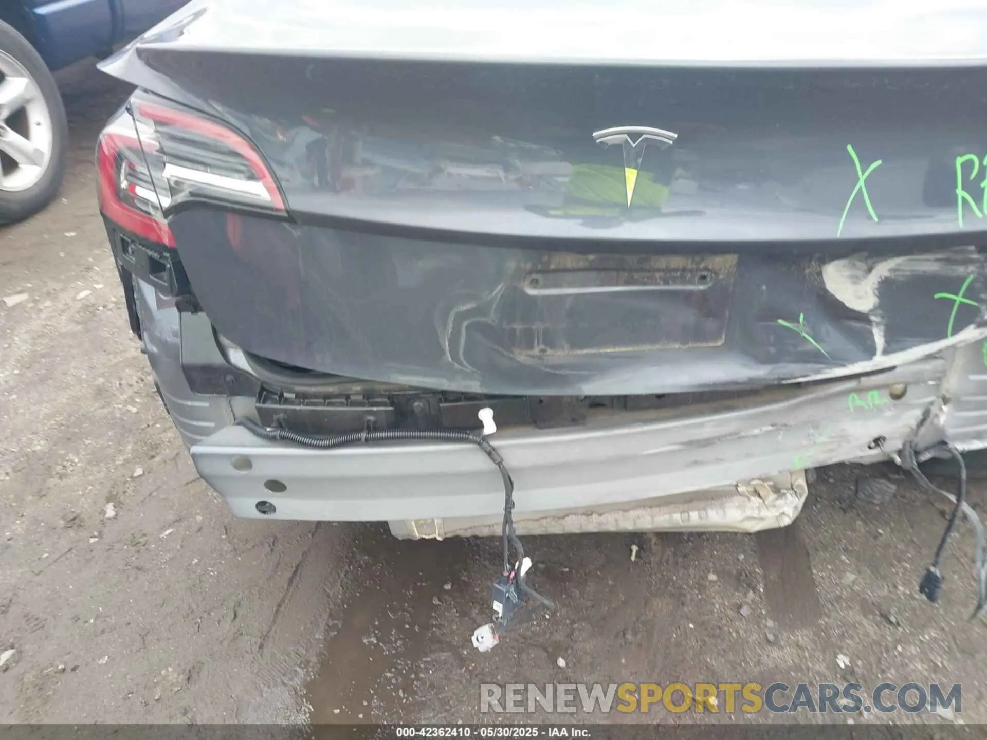 21 Photograph of a damaged car 5YJ3E1EAXPF628911 TESLA MODEL 3 2023