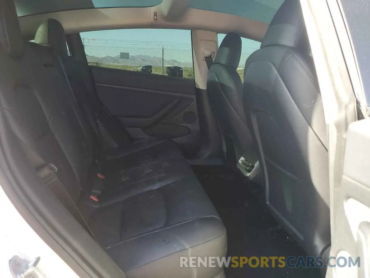 10 Photograph of a damaged car 5YJ3E1EAXPF641657 TESLA MODEL 3 2023
