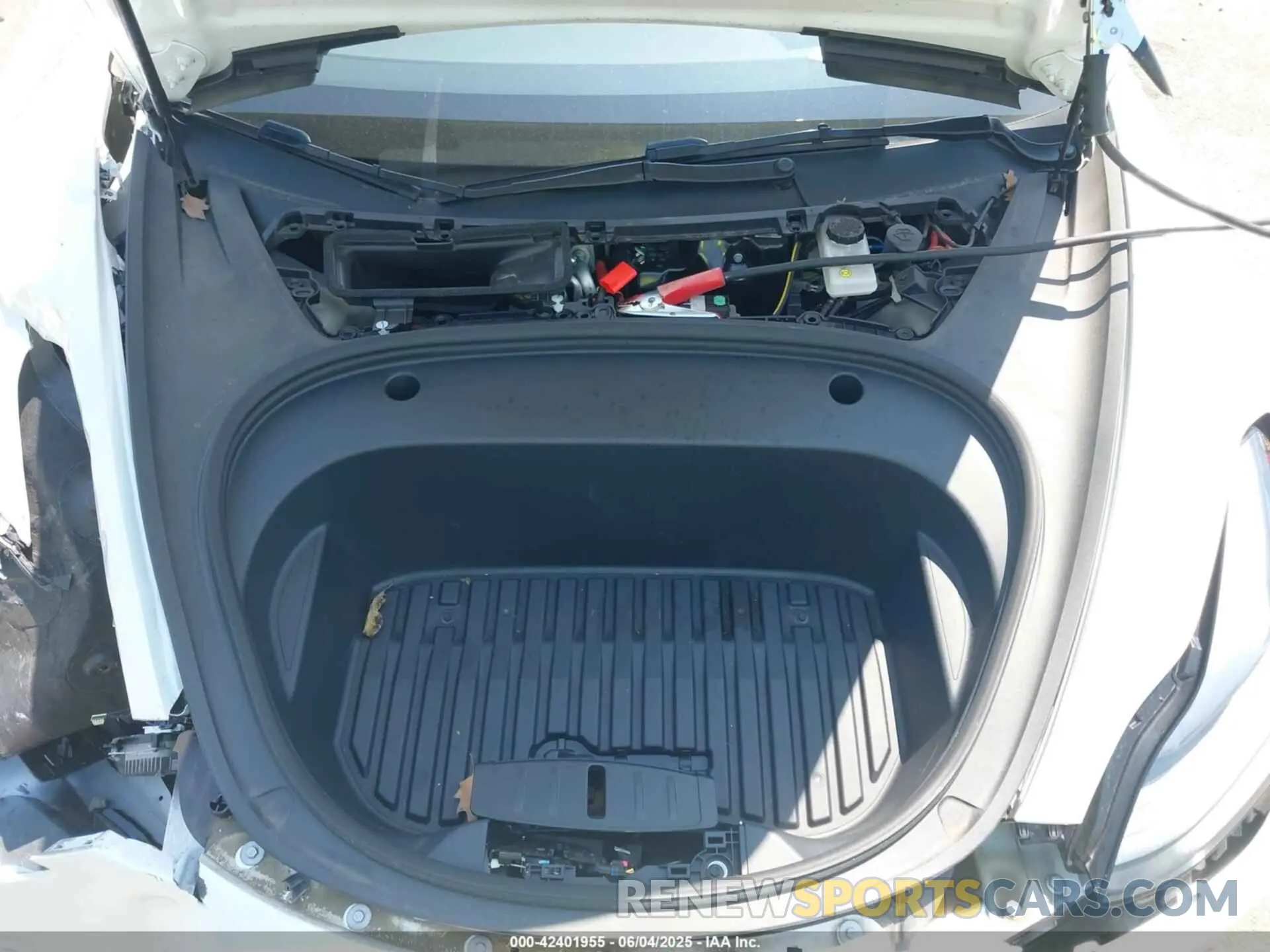 10 Photograph of a damaged car 5YJ3E1EAXPF645384 TESLA MODEL 3 2023