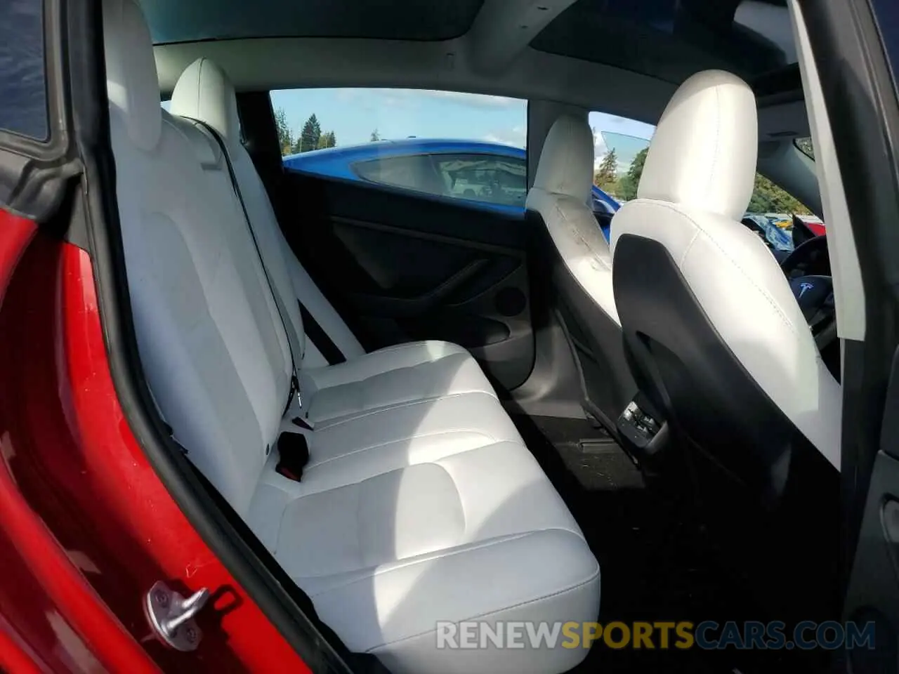 10 Photograph of a damaged car 5YJ3E1EAXPF658393 TESLA MODEL 3 2023