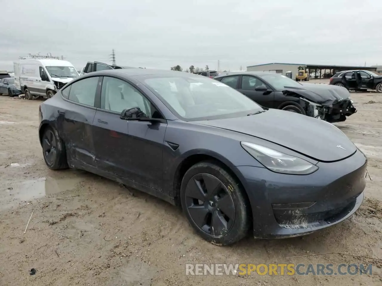 4 Photograph of a damaged car 5YJ3E1EAXPF670589 TESLA MODEL 3 2023