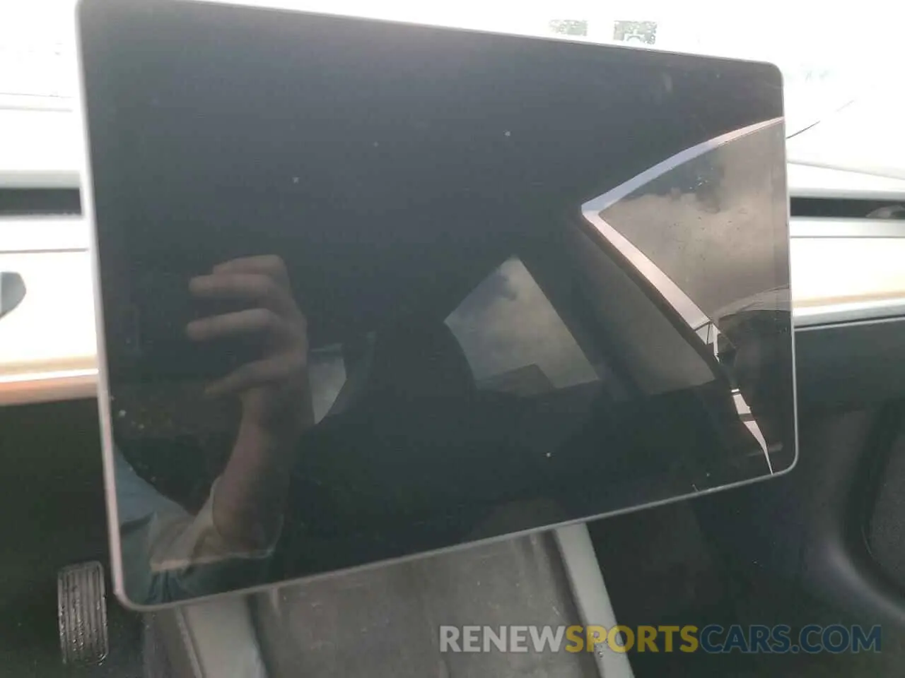 9 Photograph of a damaged car 5YJ3E1EAXPF677929 TESLA MODEL 3 2023