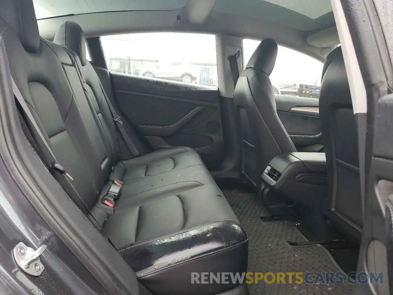 10 Photograph of a damaged car 5YJ3E1EAXPF678014 TESLA MODEL 3 2023