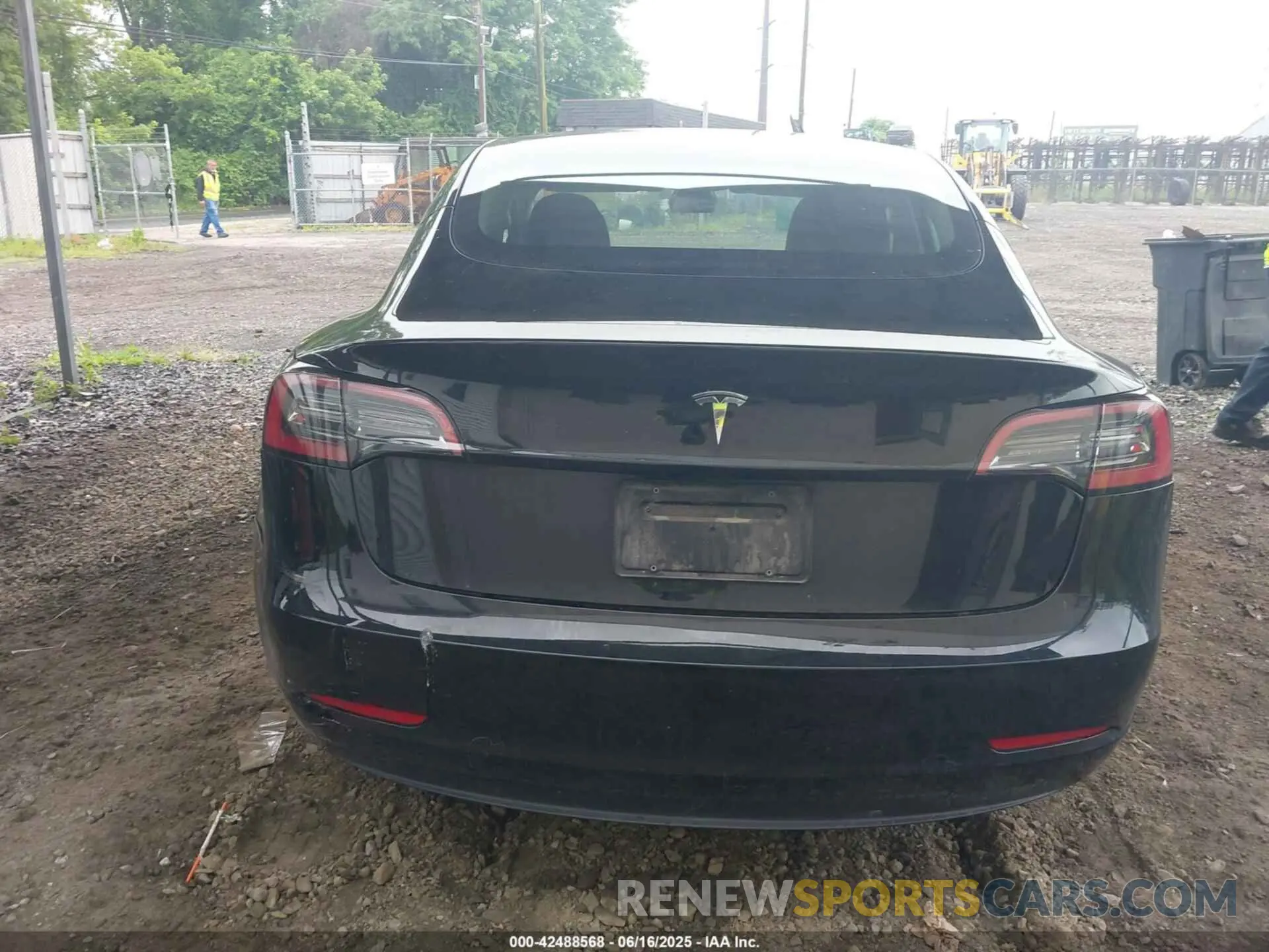 16 Photograph of a damaged car 5YJ3E1EAXPF678417 TESLA MODEL 3 2023