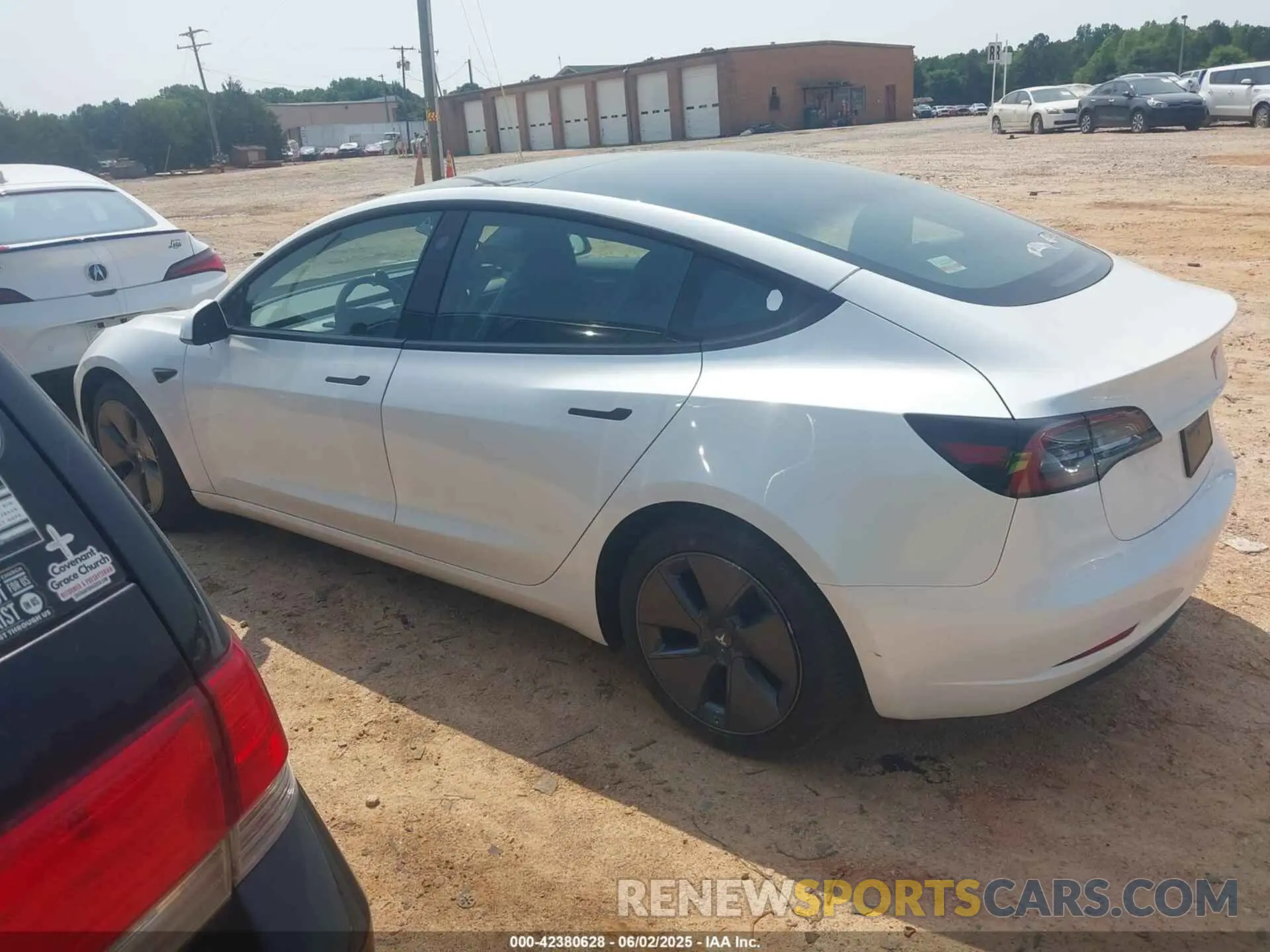 3 Photograph of a damaged car 5YJ3E1EAXPF686095 TESLA MODEL 3 2023