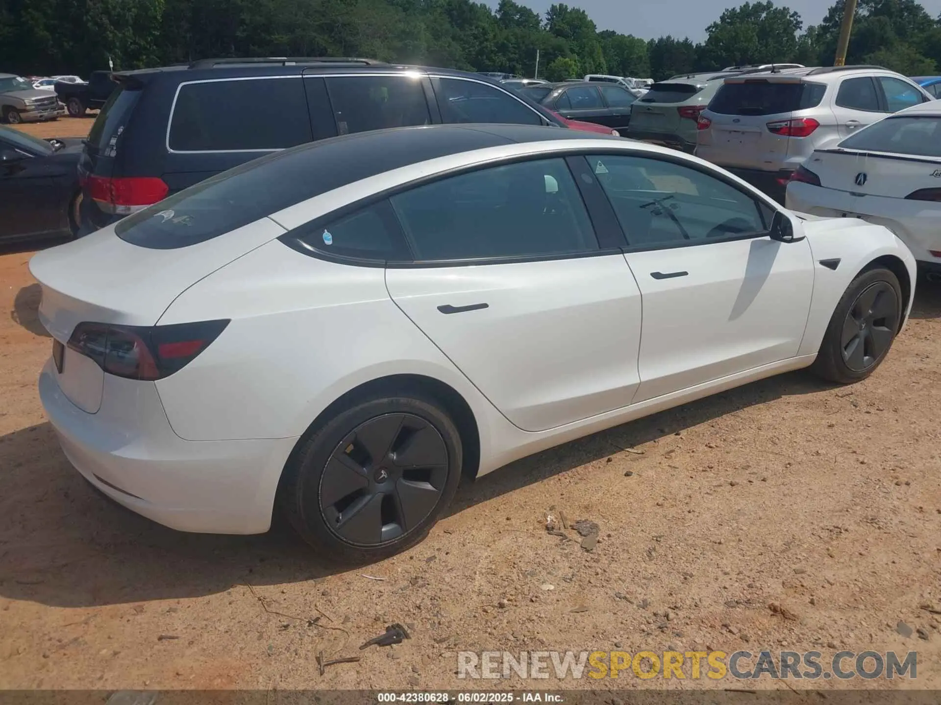 4 Photograph of a damaged car 5YJ3E1EAXPF686095 TESLA MODEL 3 2023