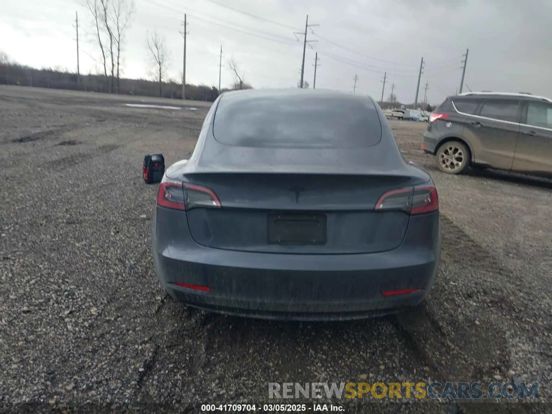 16 Photograph of a damaged car 5YJ3E1EAXPF693693 TESLA MODEL 3 2023