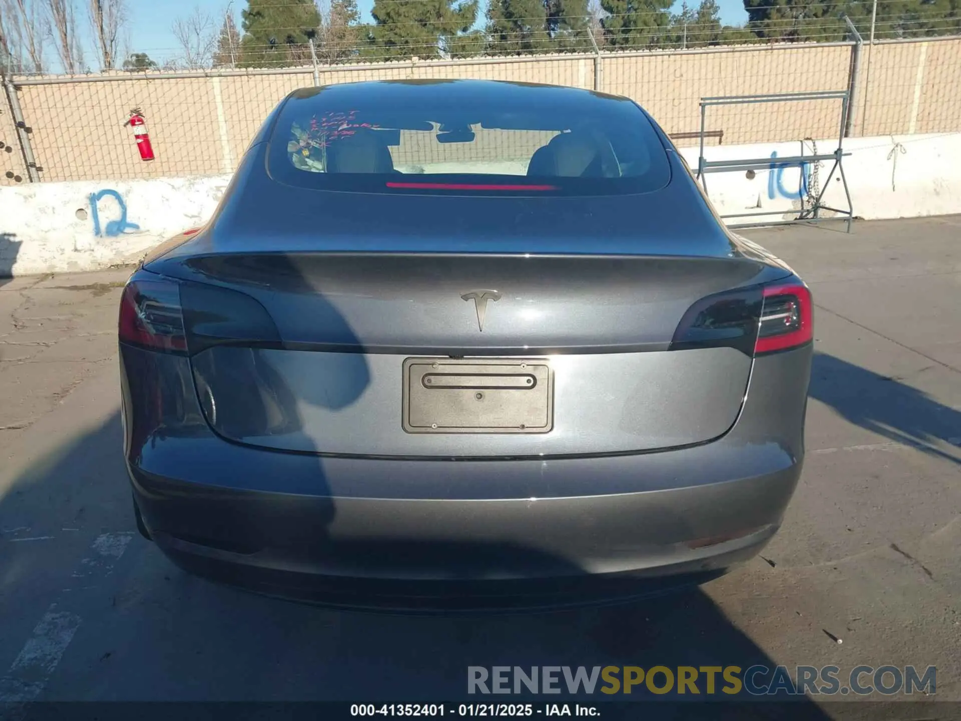 15 Photograph of a damaged car 5YJ3E1EAXPF707026 TESLA MODEL 3 2023