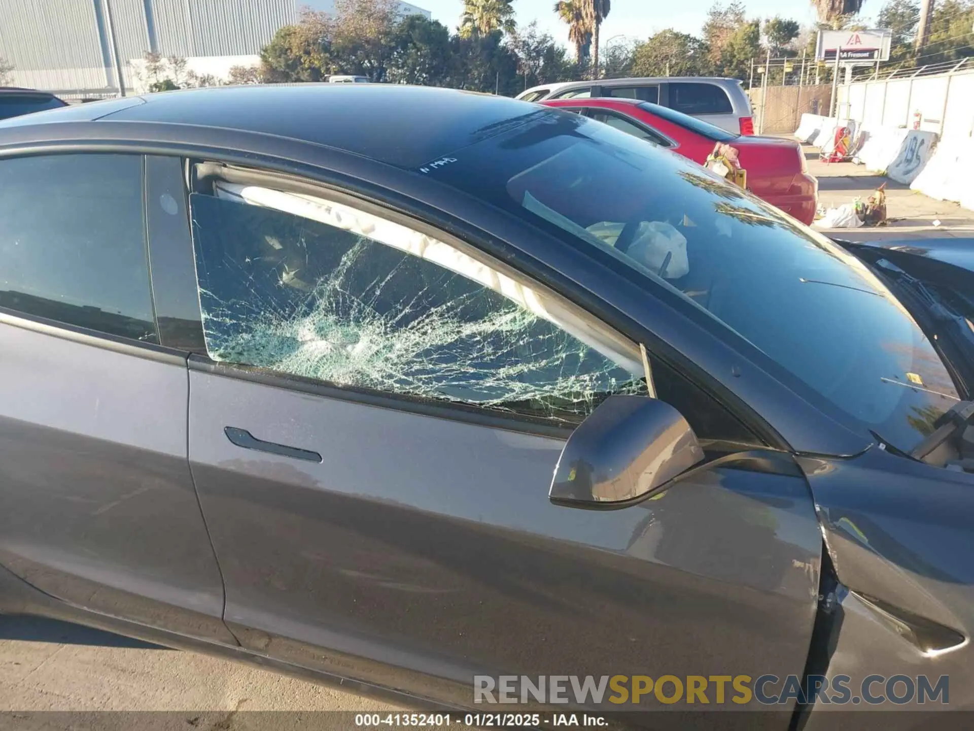 18 Photograph of a damaged car 5YJ3E1EAXPF707026 TESLA MODEL 3 2023