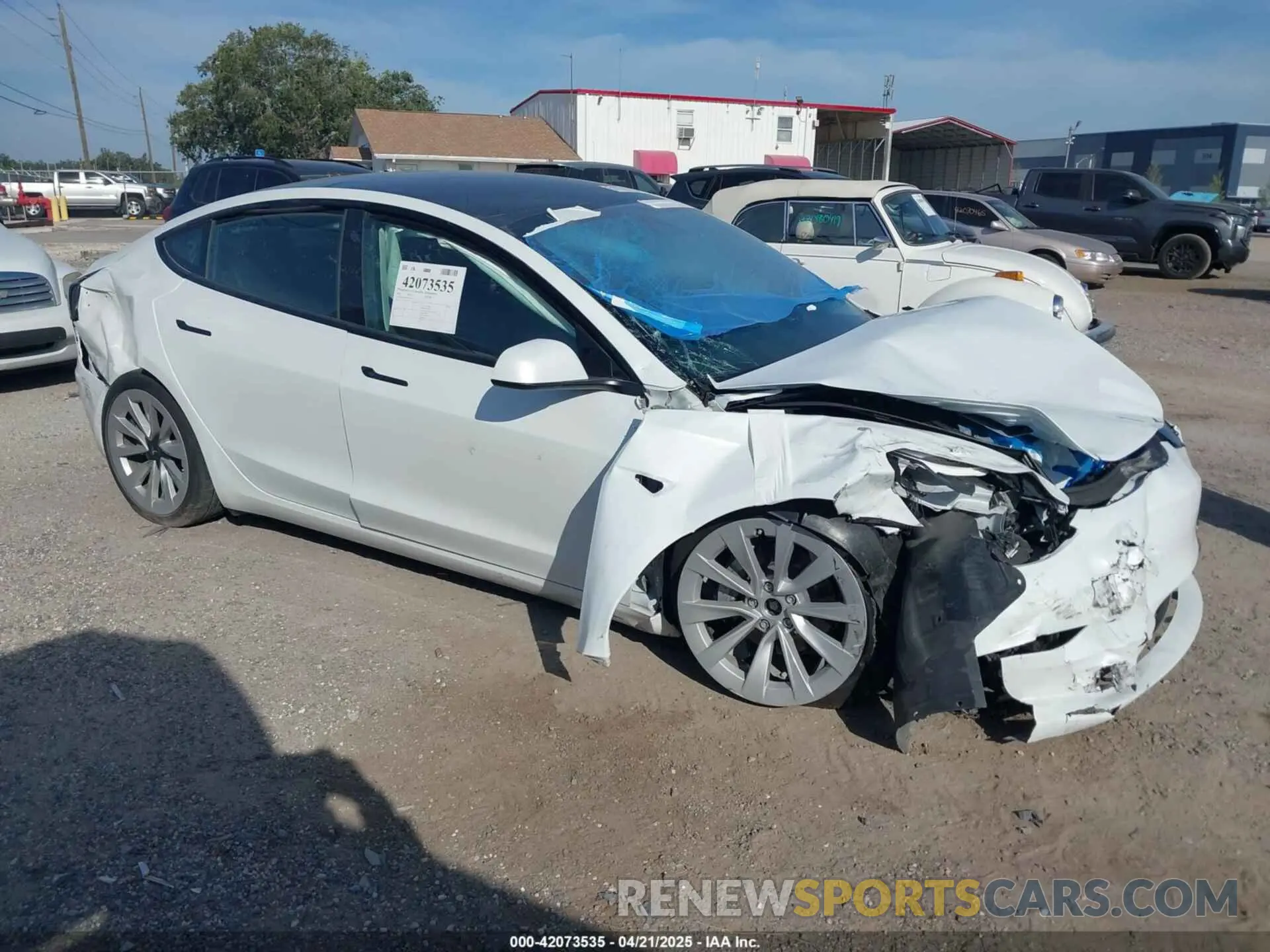 1 Photograph of a damaged car 5YJ3E1EB0PF392696 TESLA MODEL 3 2023