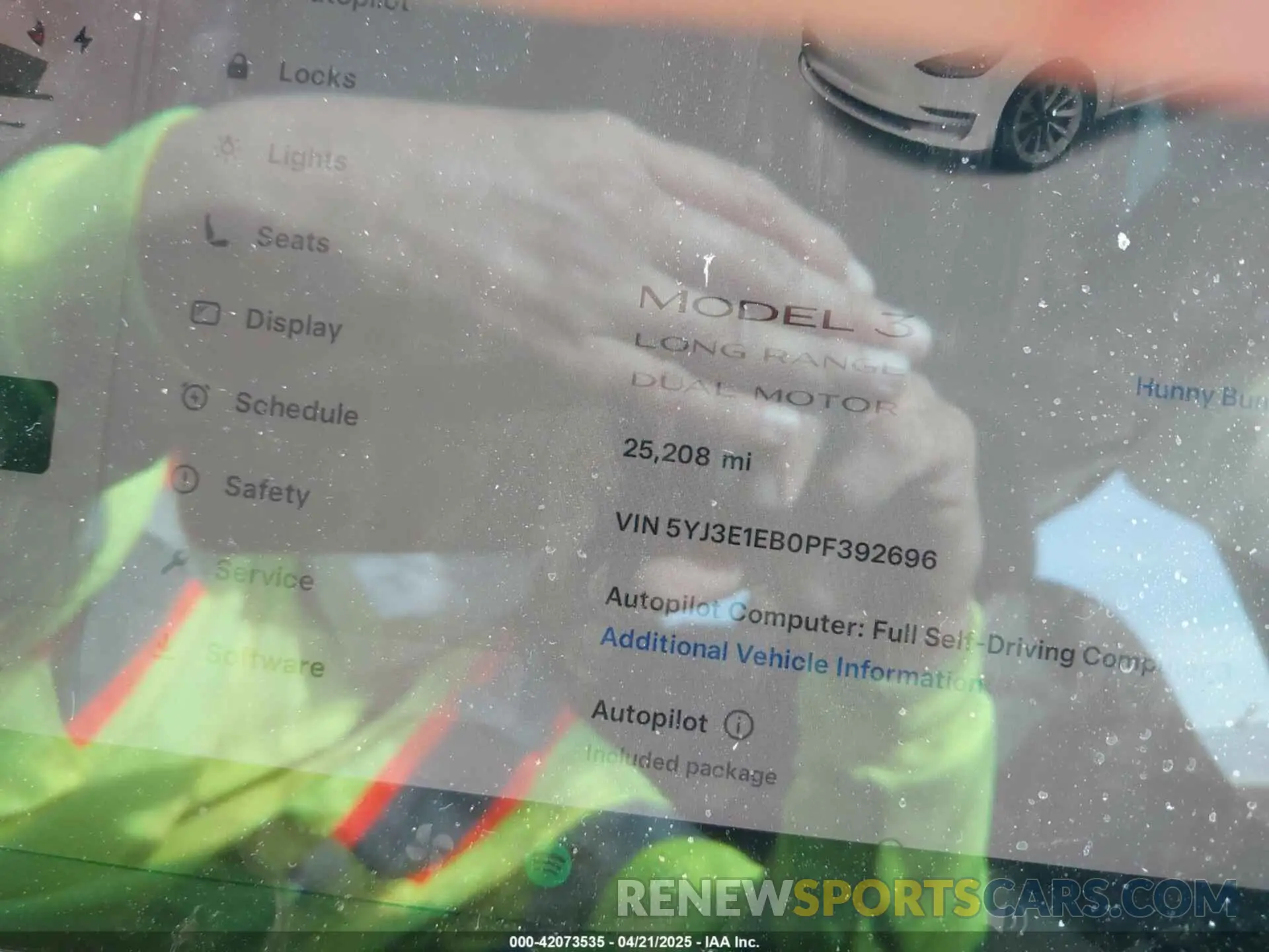 14 Photograph of a damaged car 5YJ3E1EB0PF392696 TESLA MODEL 3 2023