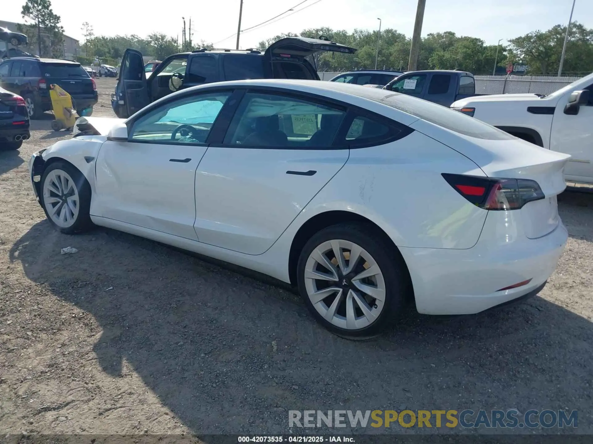 3 Photograph of a damaged car 5YJ3E1EB0PF392696 TESLA MODEL 3 2023