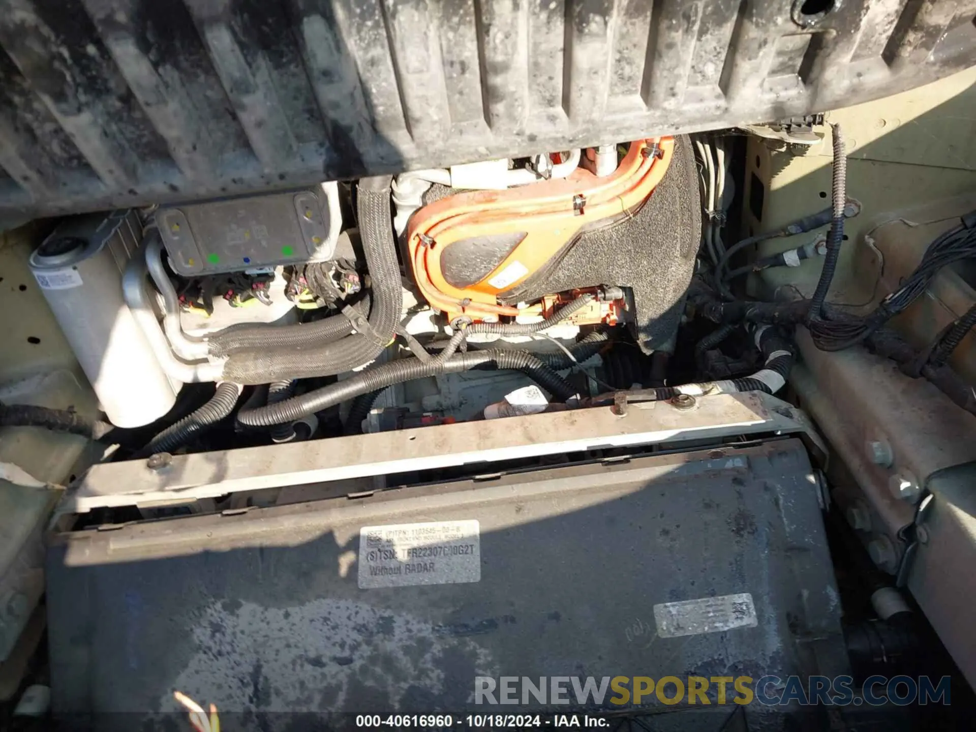 10 Photograph of a damaged car 5YJ3E1EB0PF392794 TESLA MODEL 3 2023