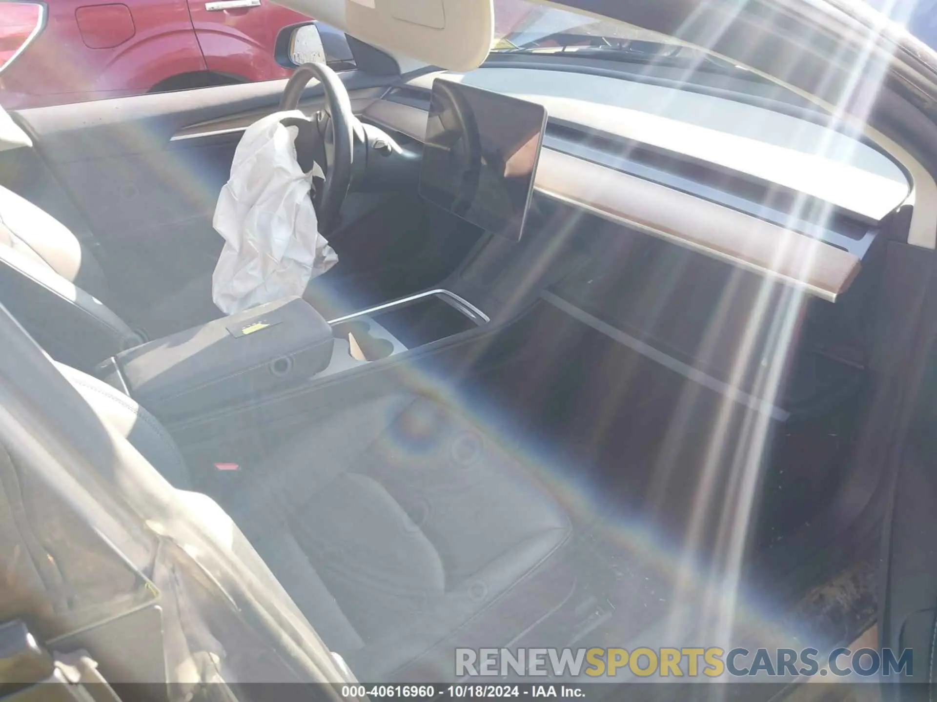 5 Photograph of a damaged car 5YJ3E1EB0PF392794 TESLA MODEL 3 2023