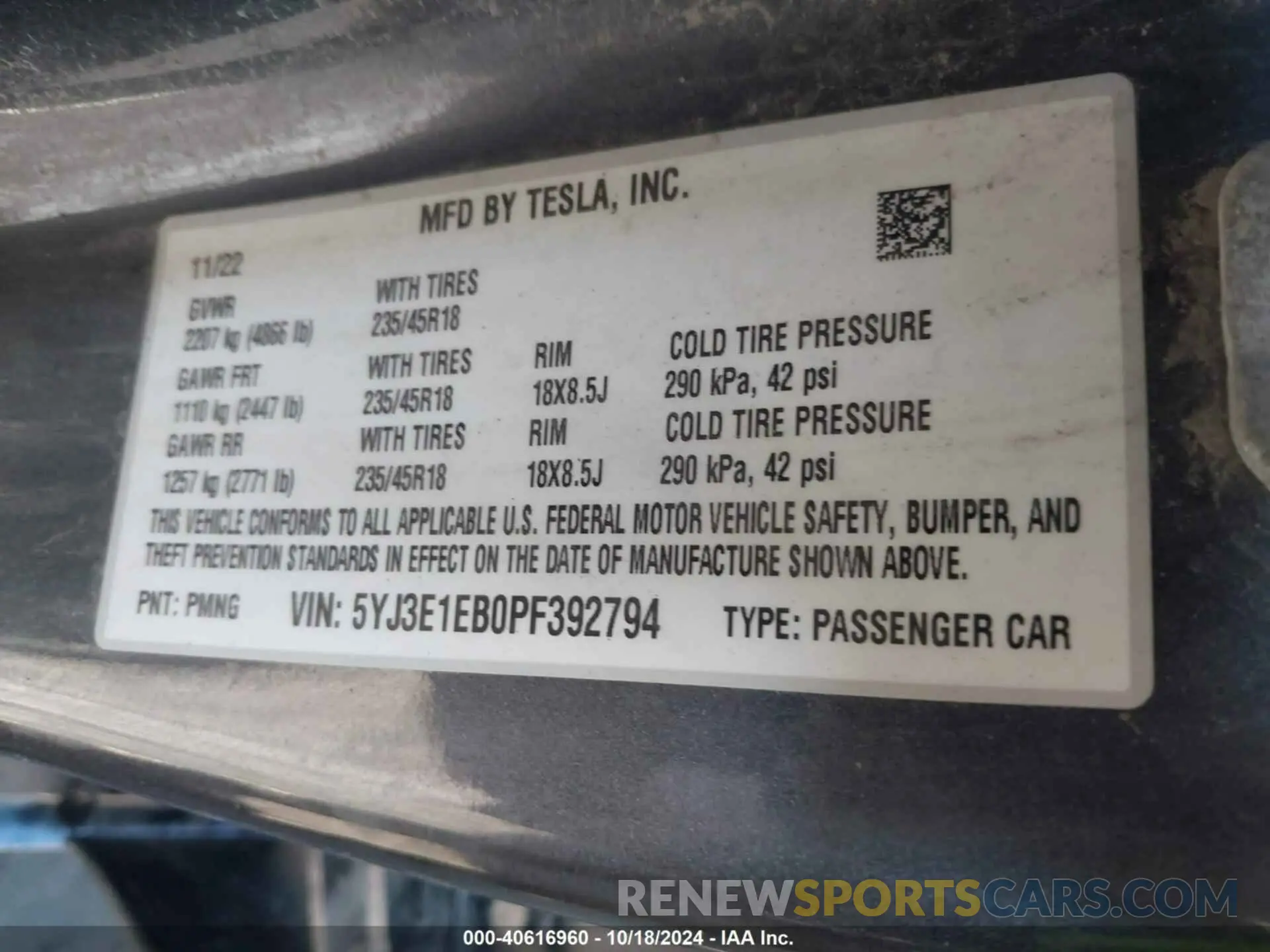 9 Photograph of a damaged car 5YJ3E1EB0PF392794 TESLA MODEL 3 2023