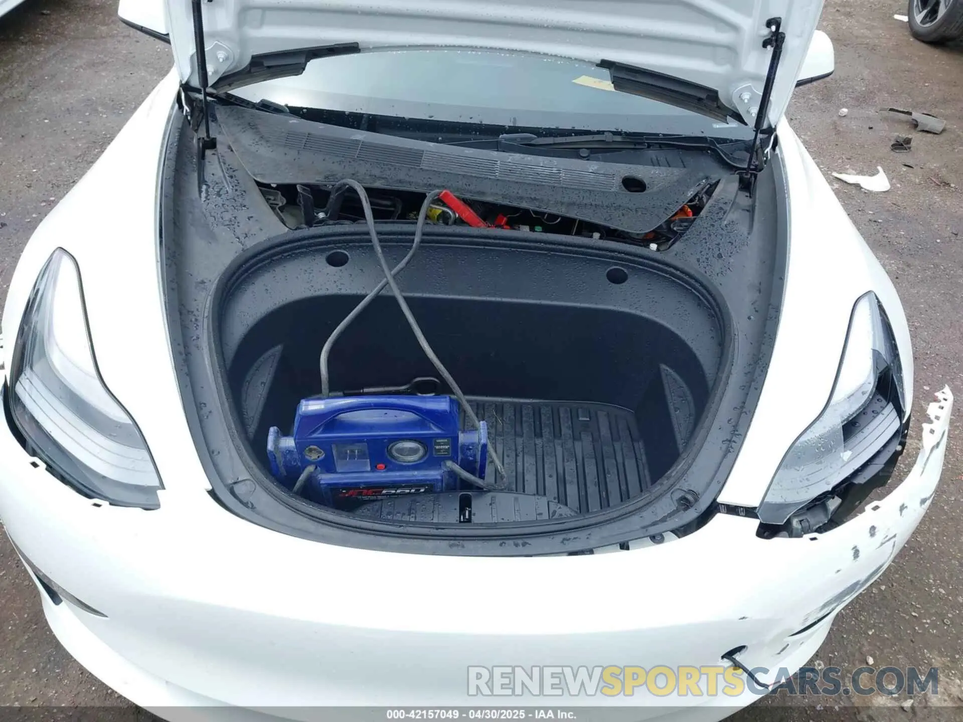 10 Photograph of a damaged car 5YJ3E1EB0PF596303 TESLA MODEL 3 2023