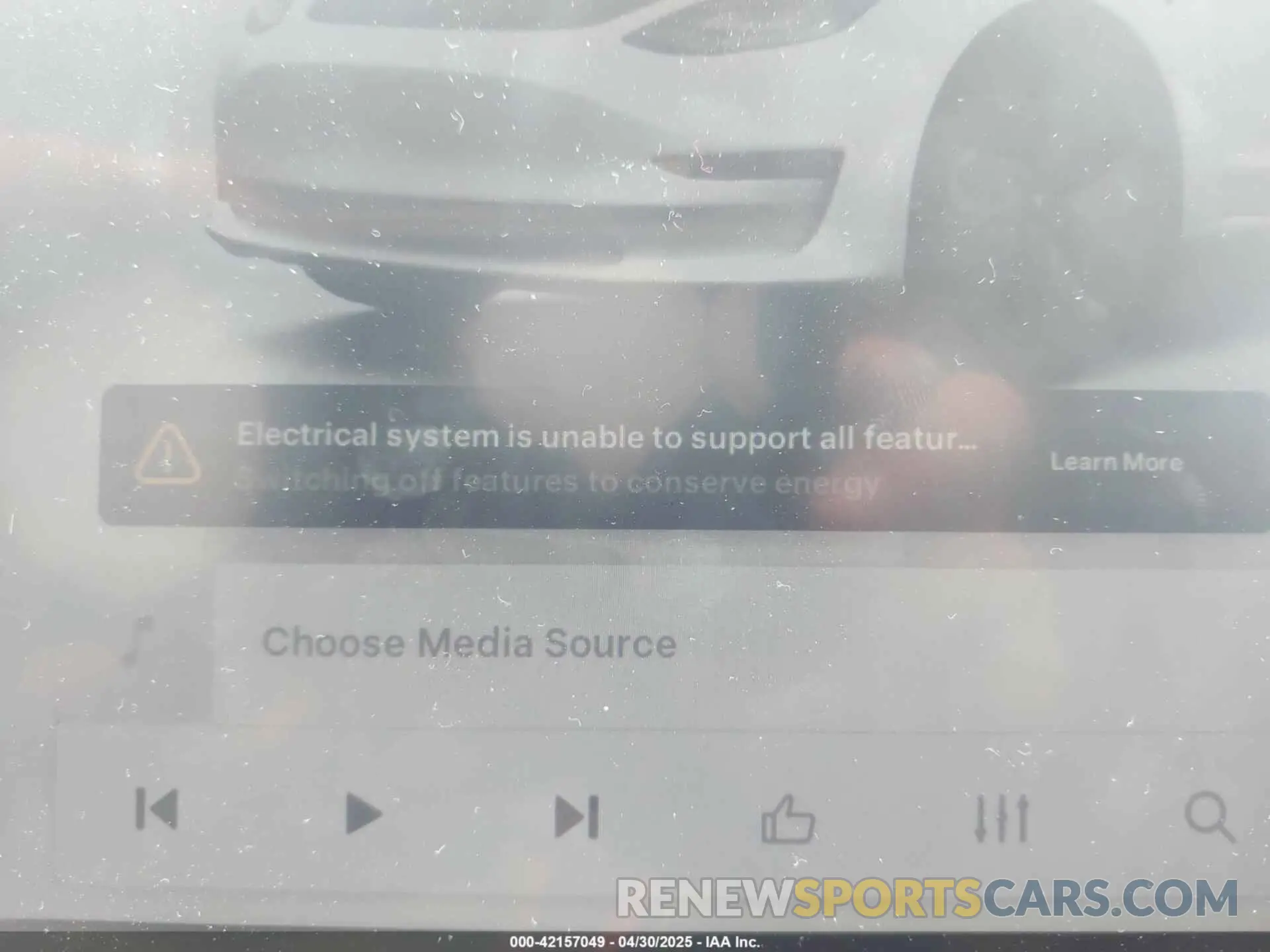 19 Photograph of a damaged car 5YJ3E1EB0PF596303 TESLA MODEL 3 2023