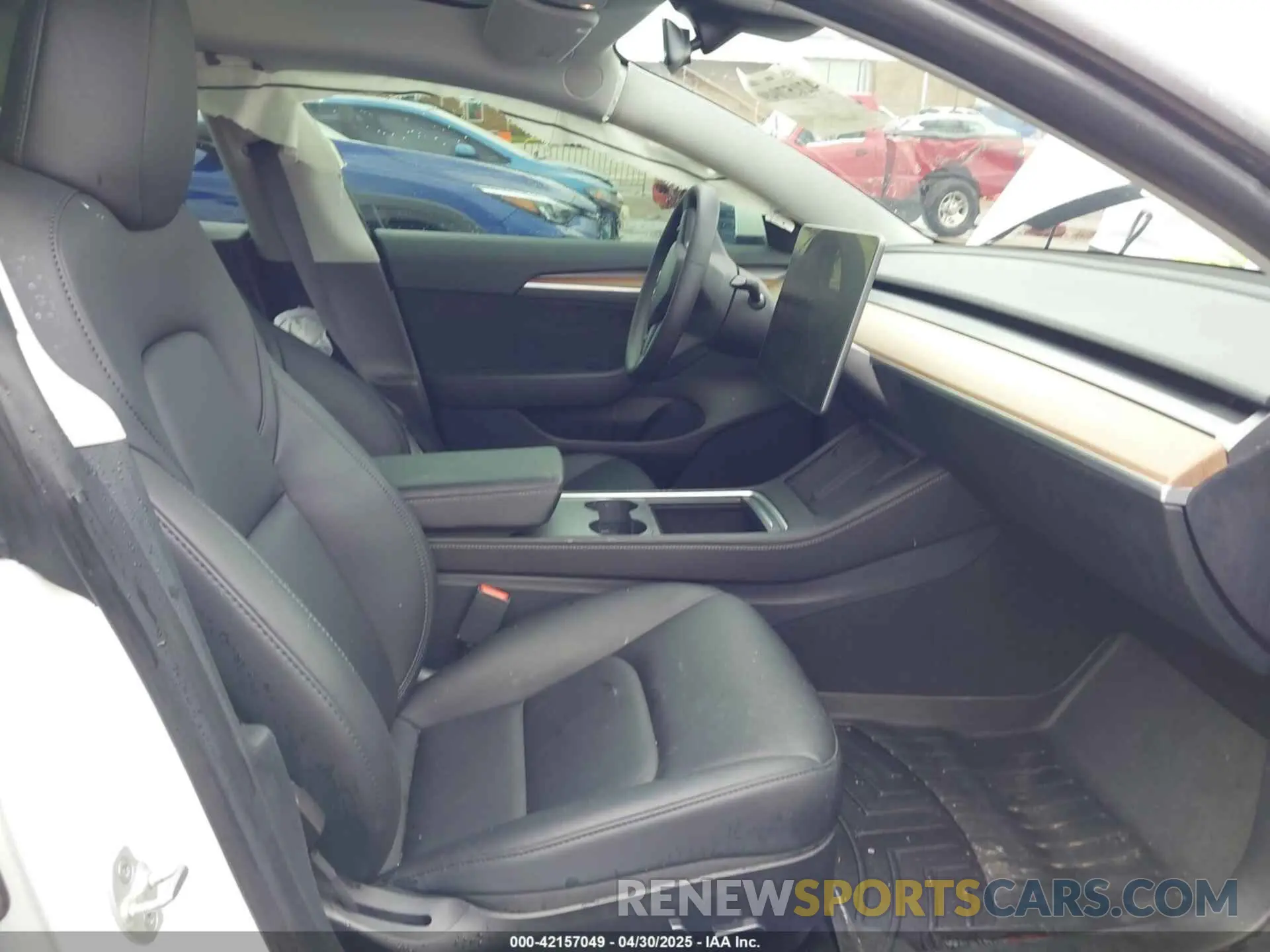 5 Photograph of a damaged car 5YJ3E1EB0PF596303 TESLA MODEL 3 2023