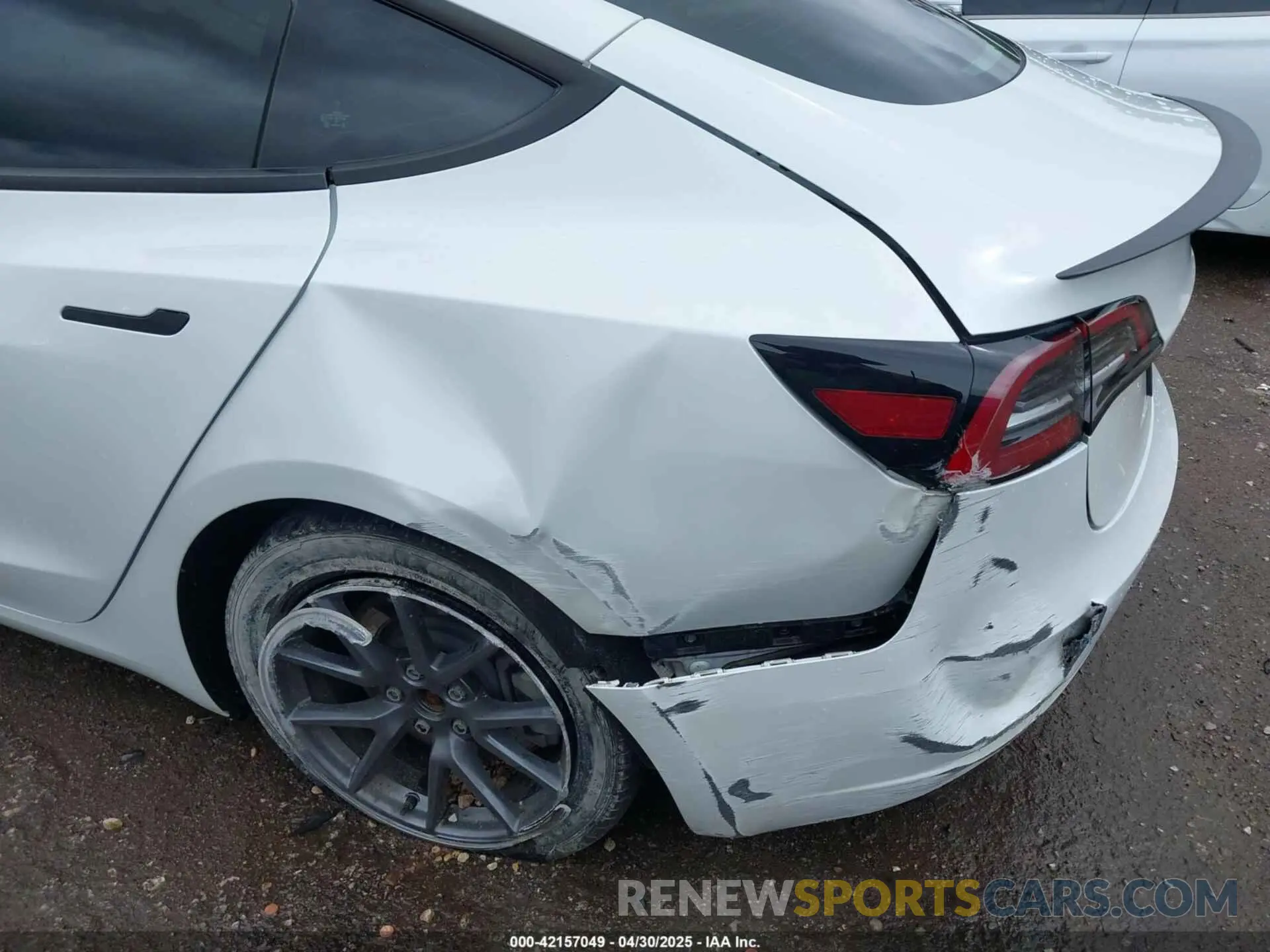 6 Photograph of a damaged car 5YJ3E1EB0PF596303 TESLA MODEL 3 2023