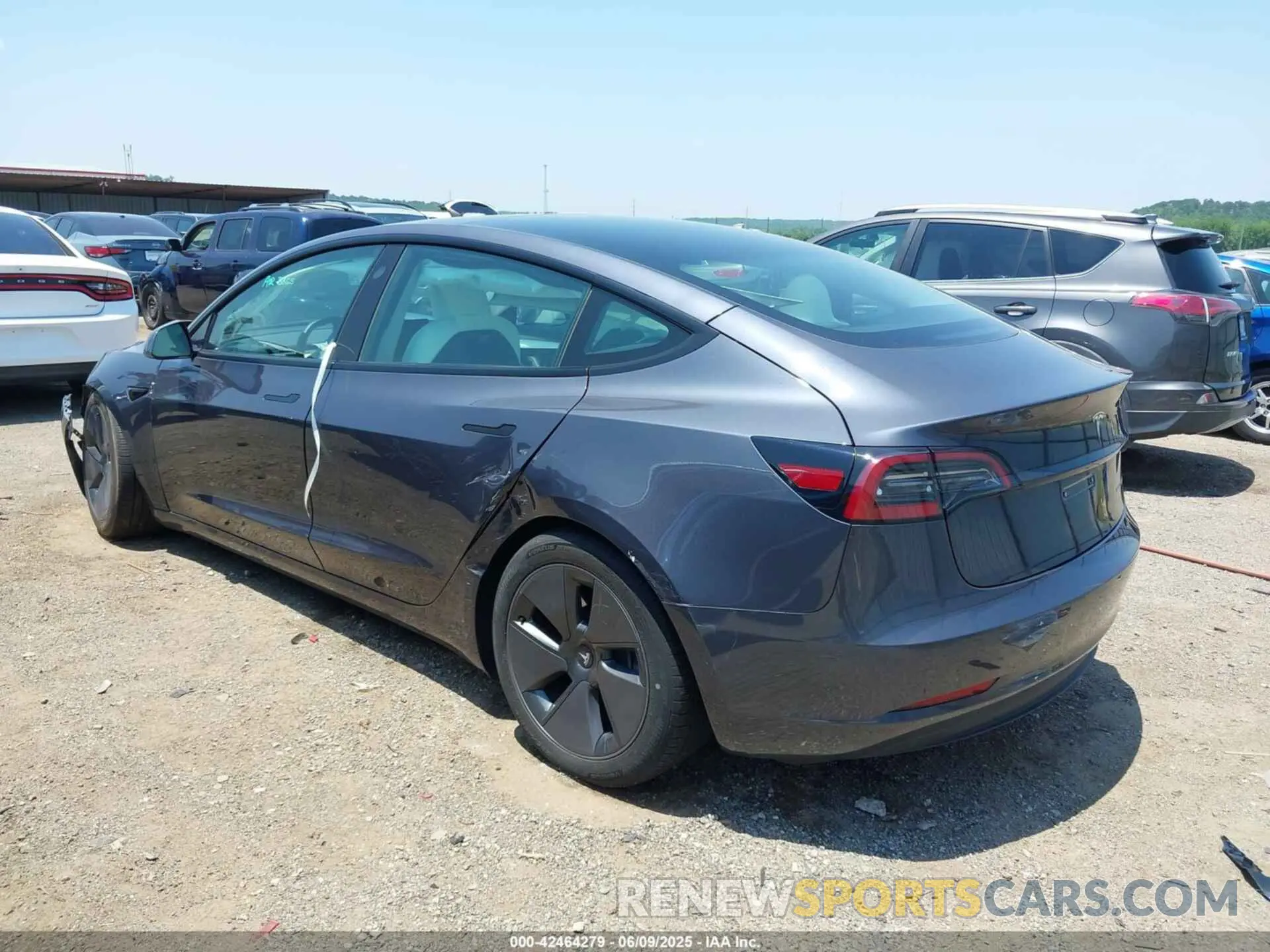 3 Photograph of a damaged car 5YJ3E1EB0PF631633 TESLA MODEL 3 2023