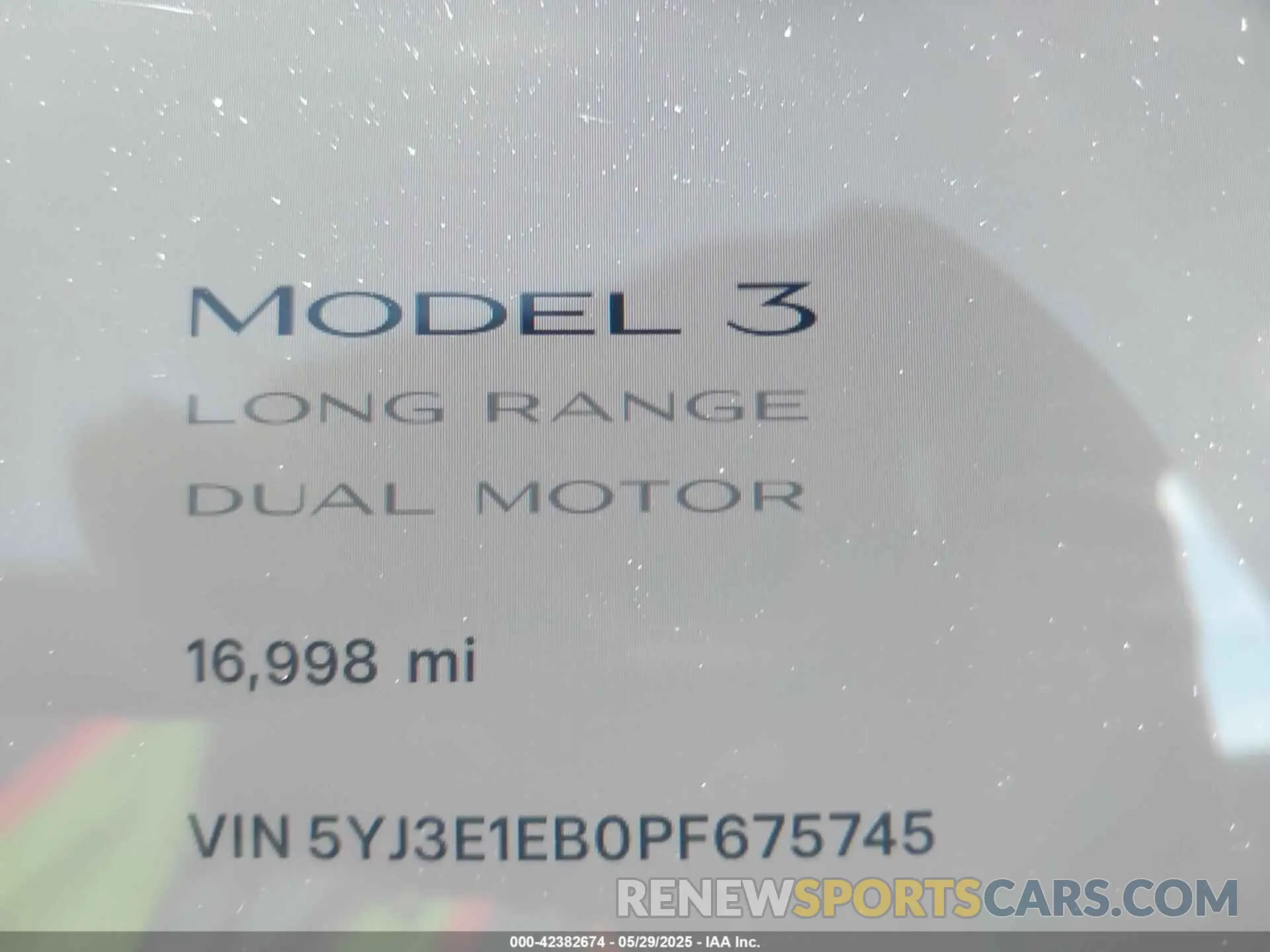 14 Photograph of a damaged car 5YJ3E1EB0PF675745 TESLA MODEL 3 2023