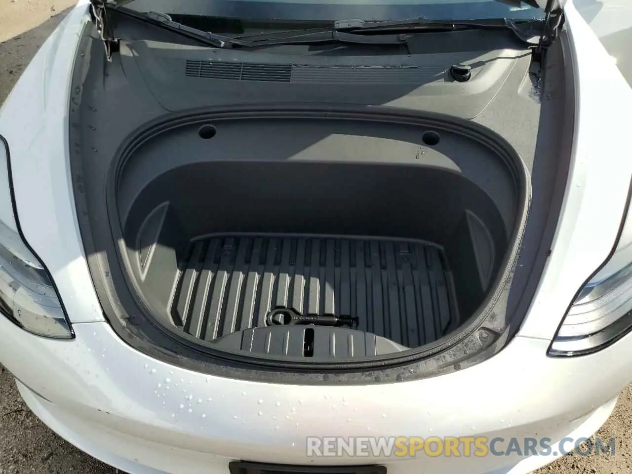 11 Photograph of a damaged car 5YJ3E1EB1PF386423 TESLA MODEL 3 2023