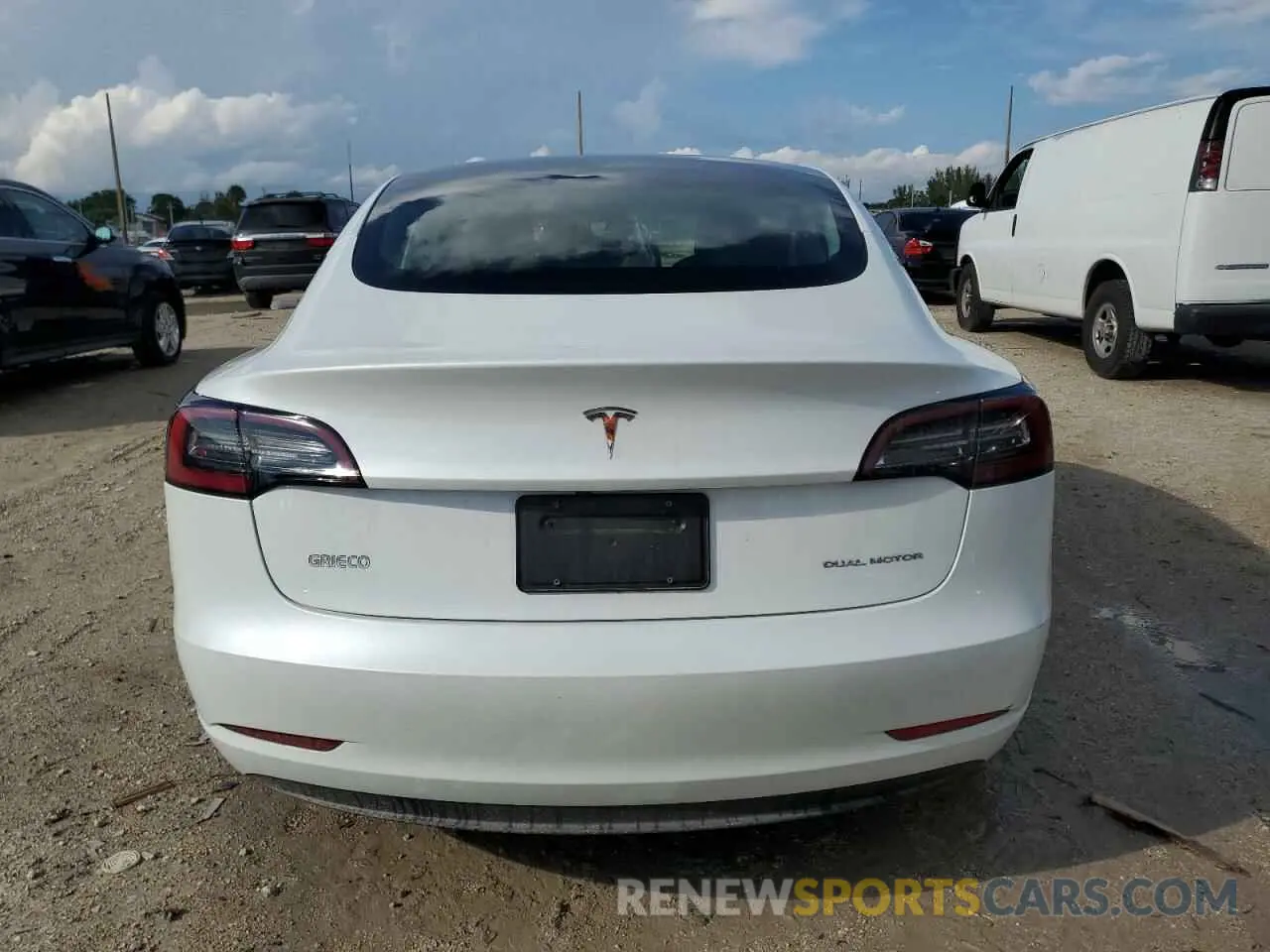 6 Photograph of a damaged car 5YJ3E1EB1PF386423 TESLA MODEL 3 2023