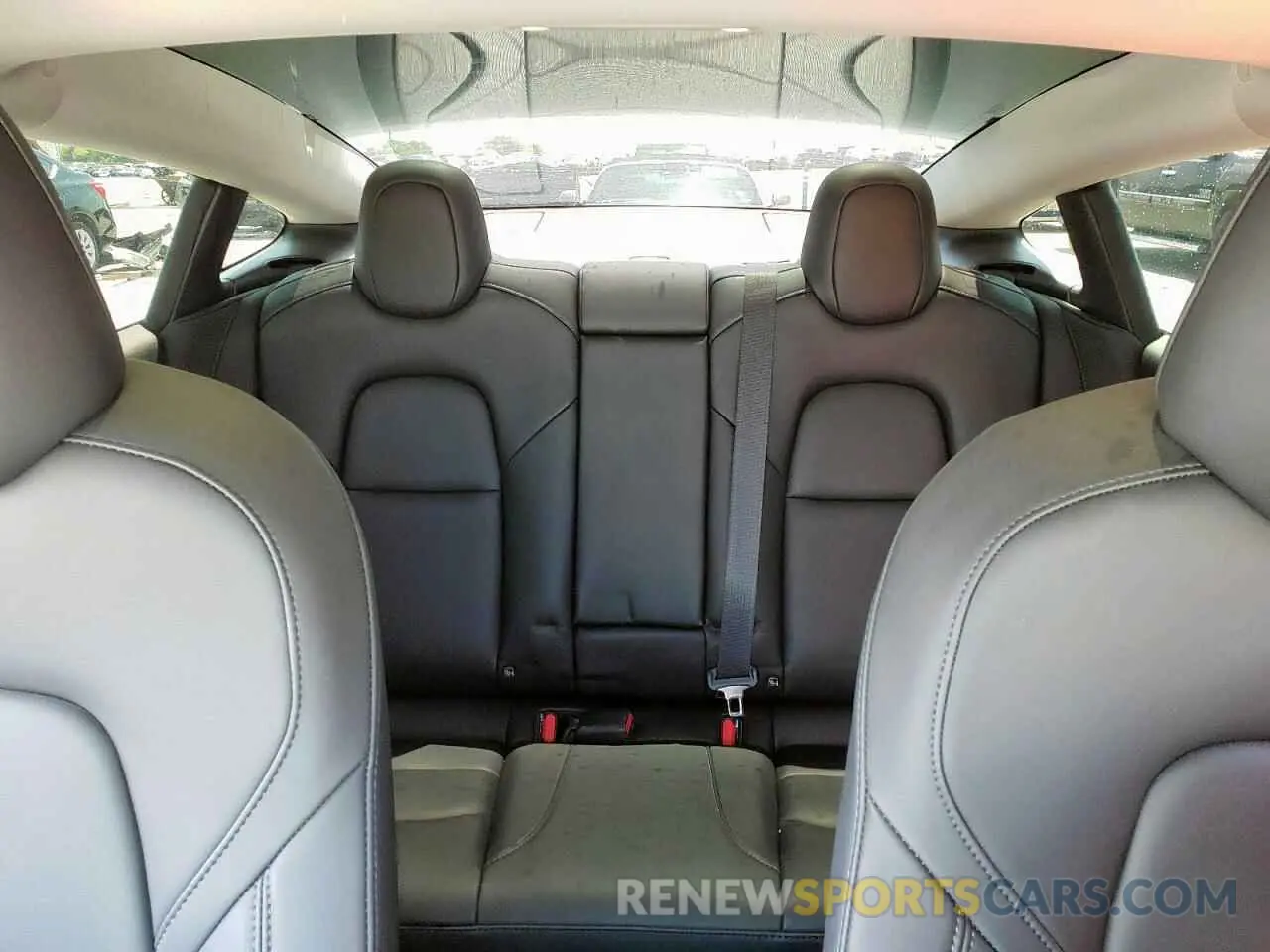 10 Photograph of a damaged car 5YJ3E1EB1PF390262 TESLA MODEL 3 2023