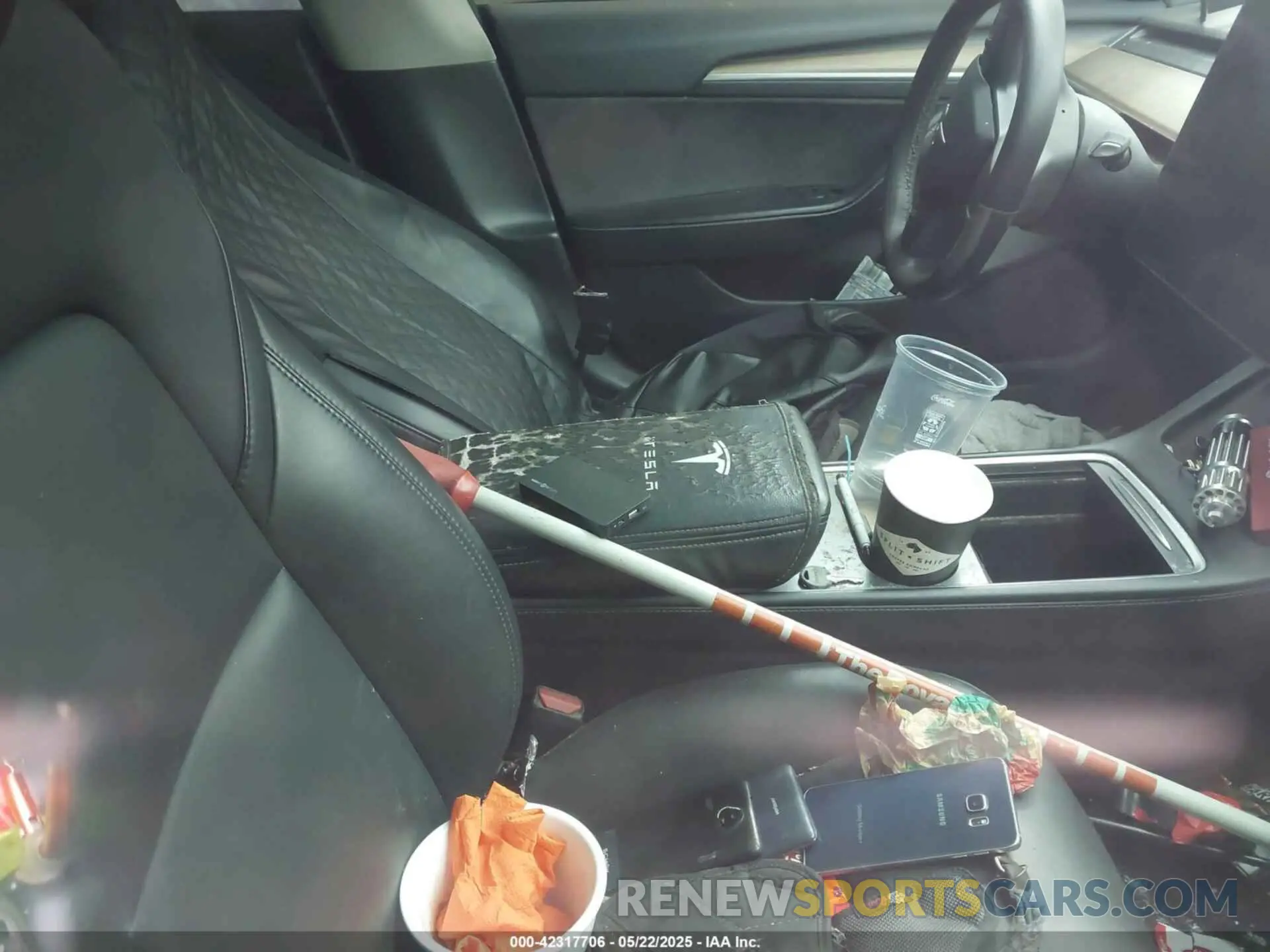 5 Photograph of a damaged car 5YJ3E1EB1PF391590 TESLA MODEL 3 2023