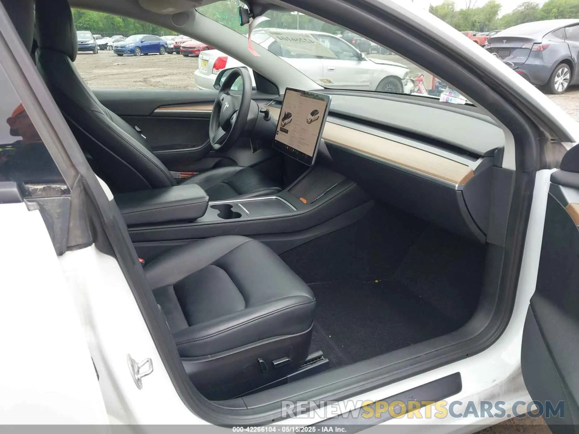 5 Photograph of a damaged car 5YJ3E1EB1PF393193 TESLA MODEL 3 2023
