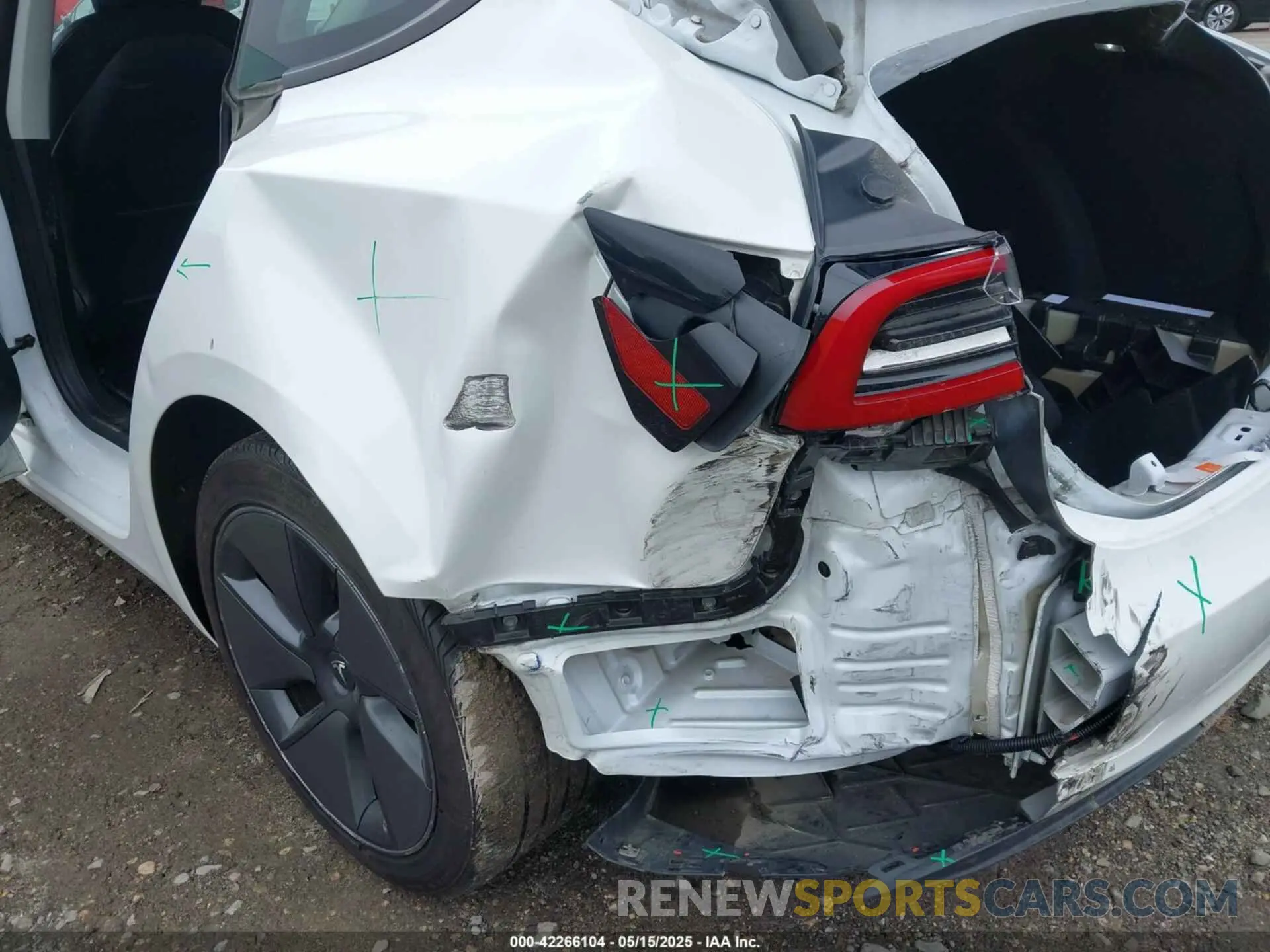 6 Photograph of a damaged car 5YJ3E1EB1PF393193 TESLA MODEL 3 2023