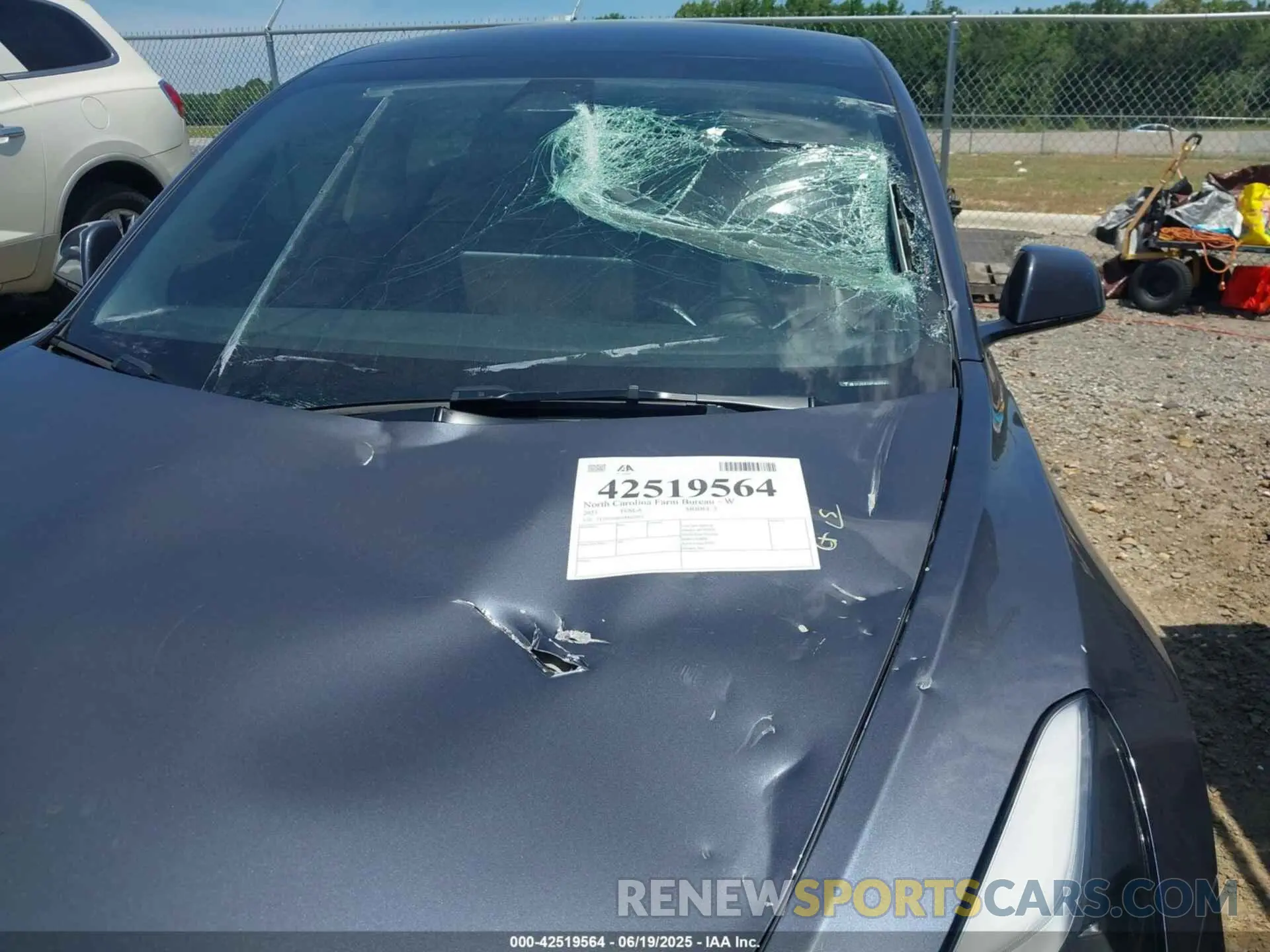 19 Photograph of a damaged car 5YJ3E1EB1PF663054 TESLA MODEL 3 2023