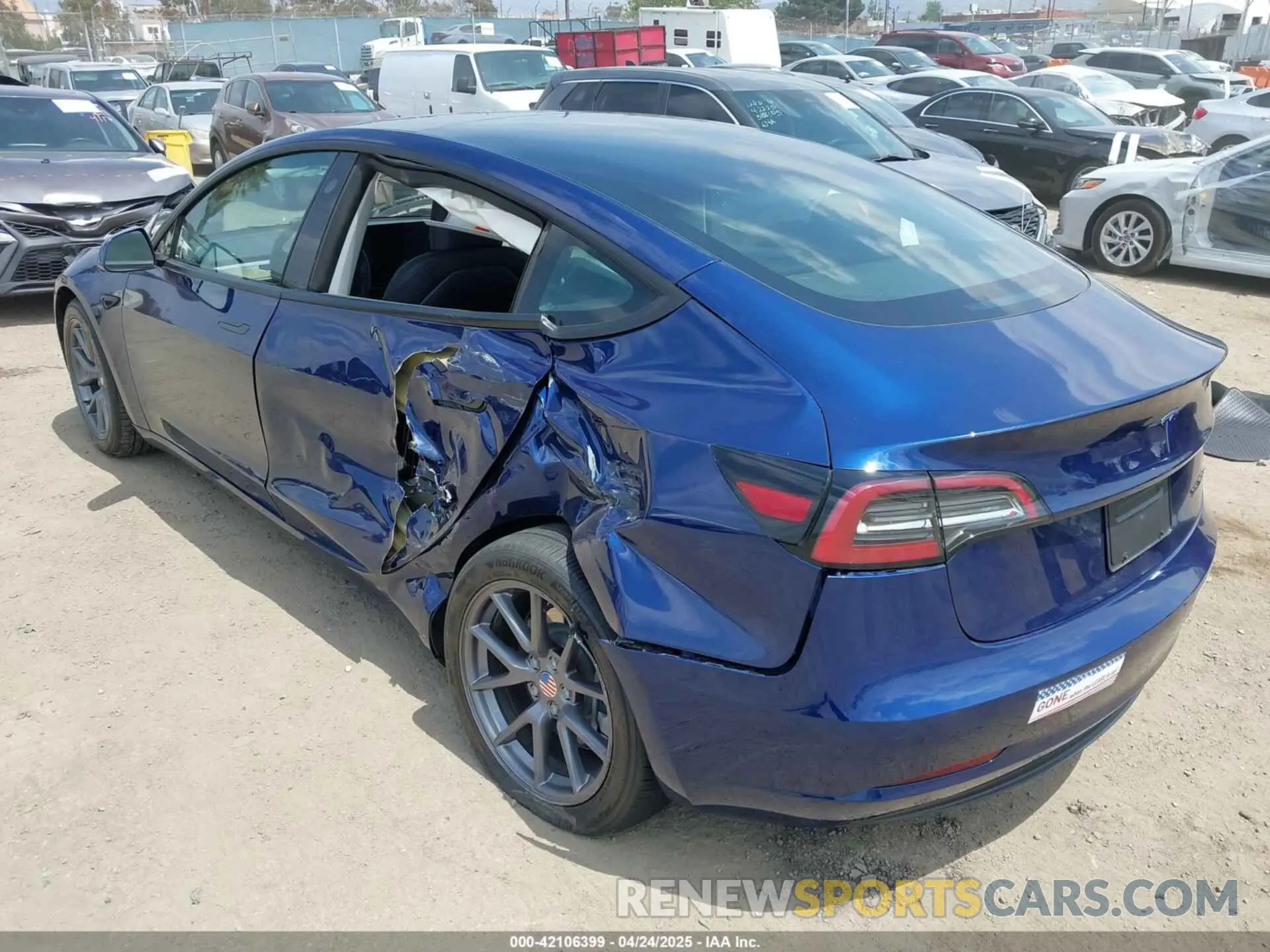 3 Photograph of a damaged car 5YJ3E1EB1PF667685 TESLA MODEL 3 2023