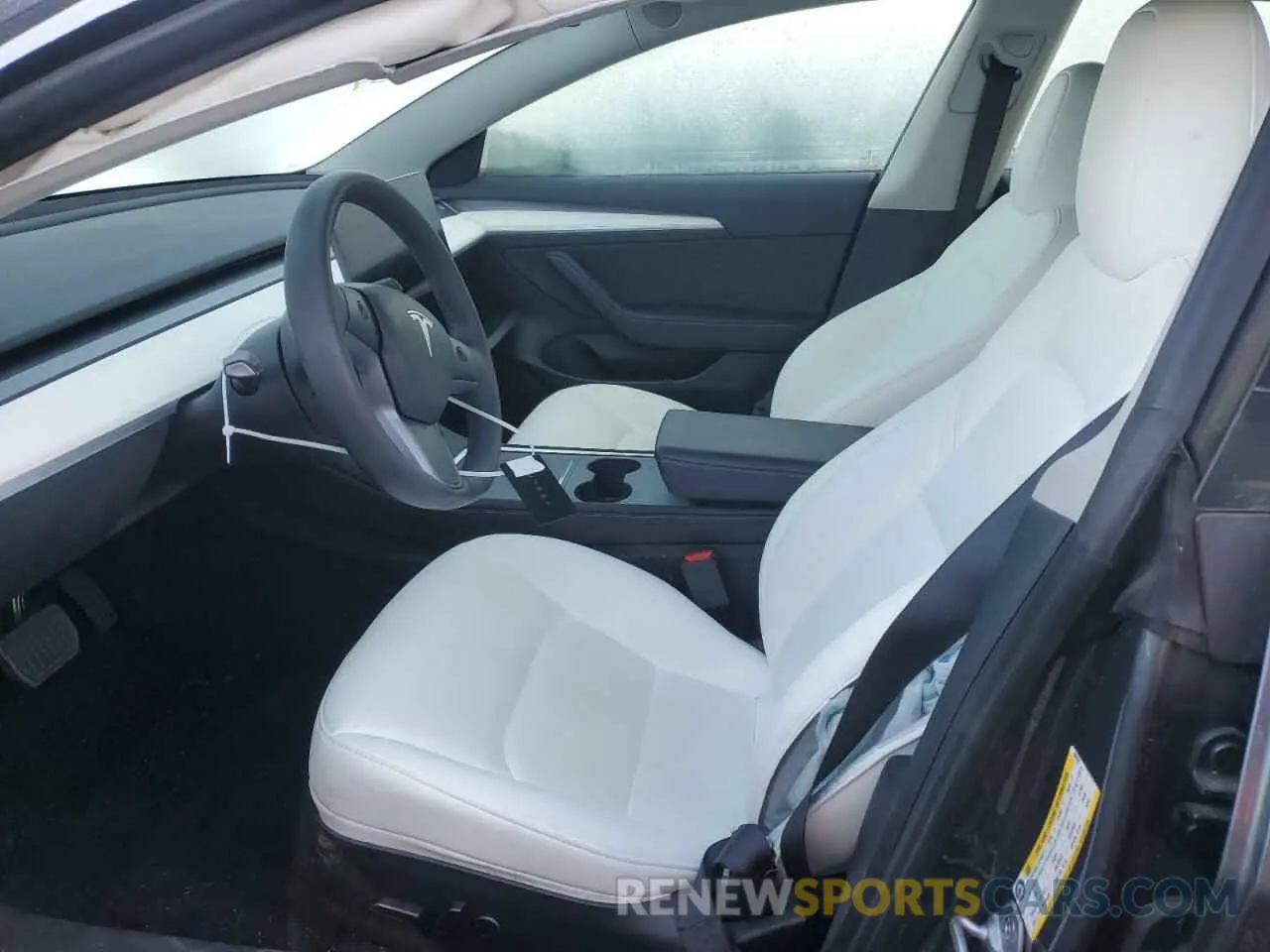 7 Photograph of a damaged car 5YJ3E1EB1PF680033 TESLA MODEL 3 2023