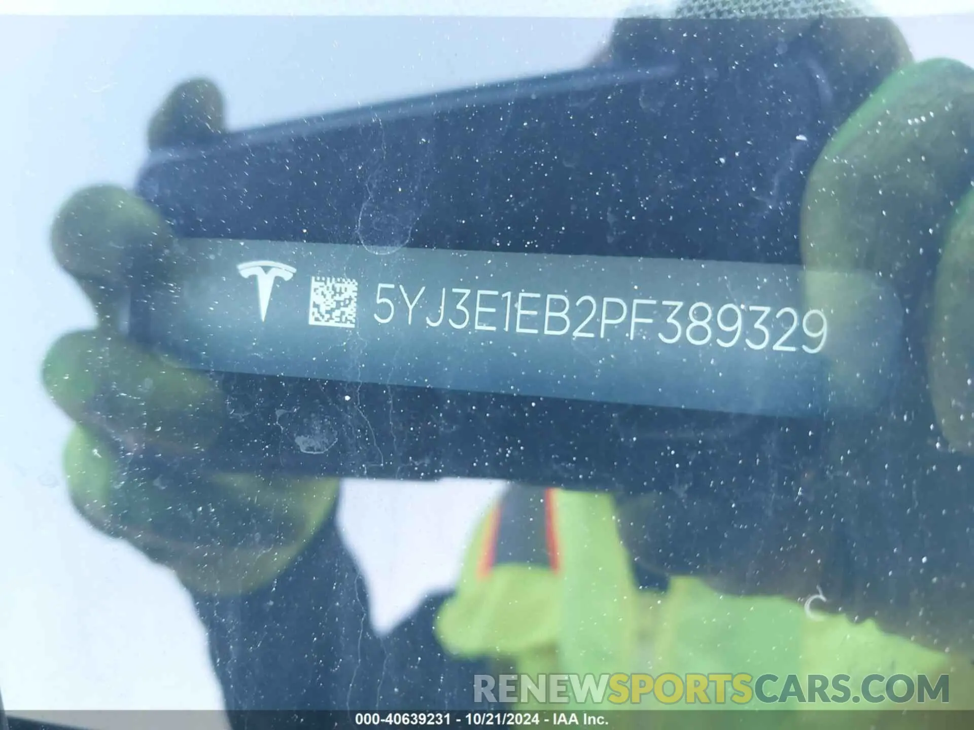 9 Photograph of a damaged car 5YJ3E1EB2PF389329 TESLA MODEL 3 2023